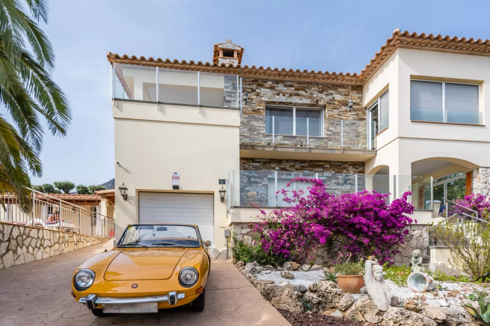 Casa de Castilla-Buitenkant zomer