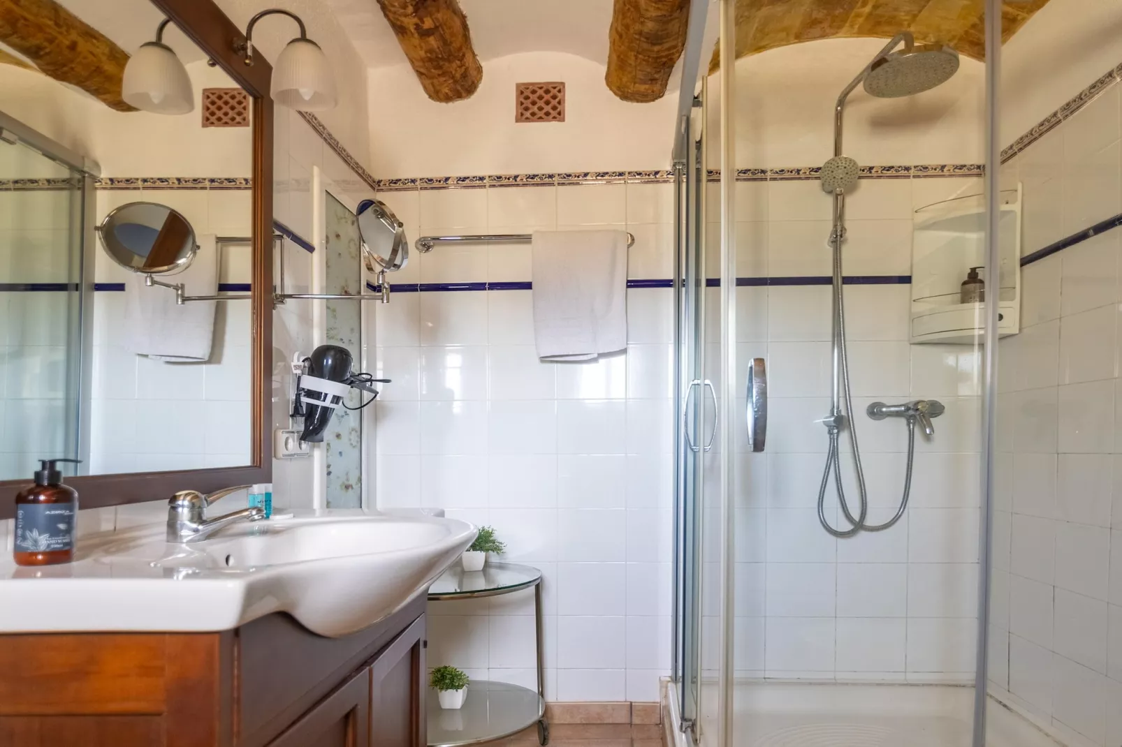 Can Teulera-Badkamer