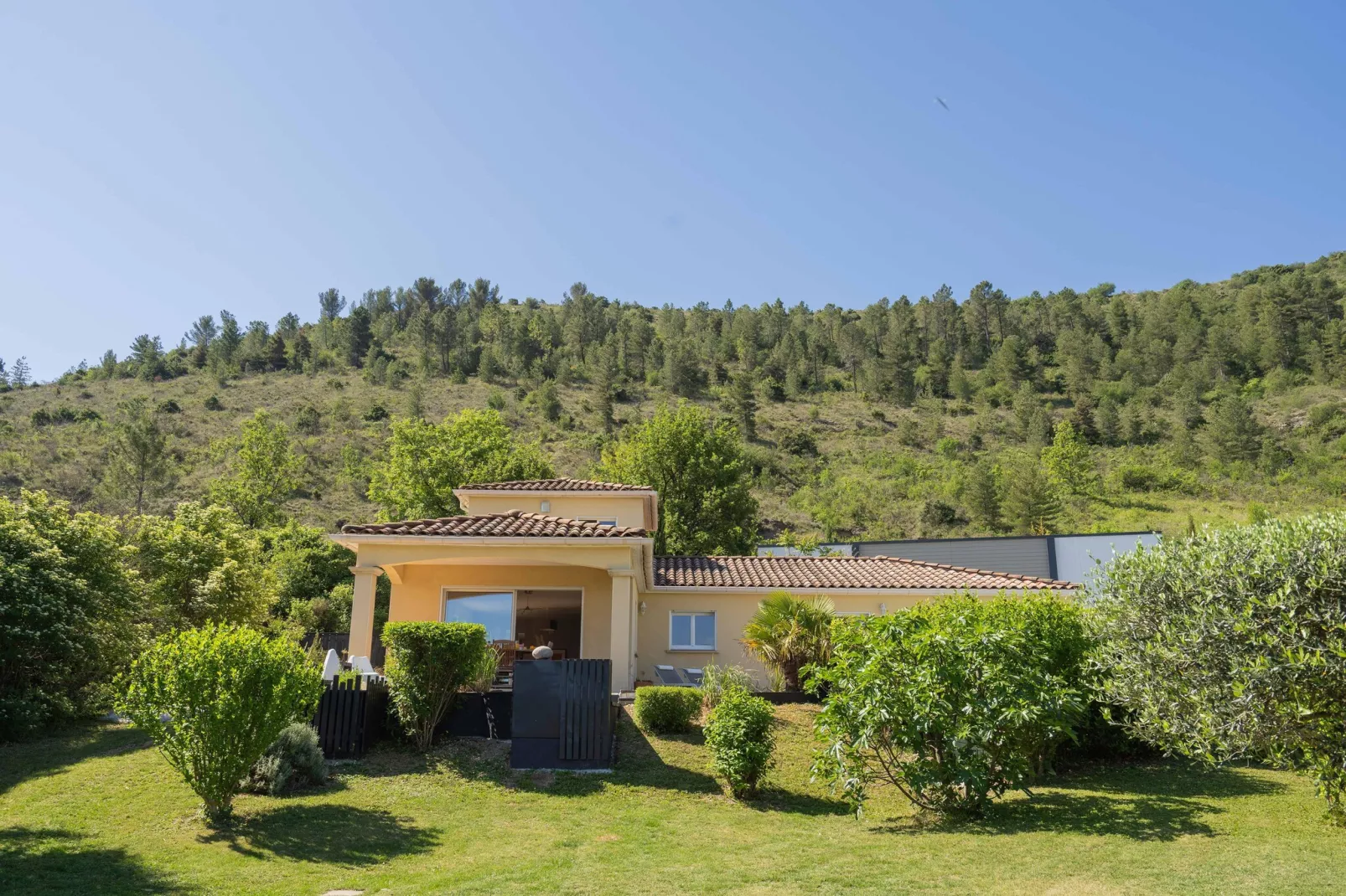 Villa - LES VANS-Tuinen zomer