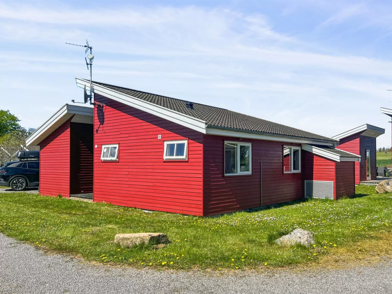 "Carlie" - 2.8km from the sea