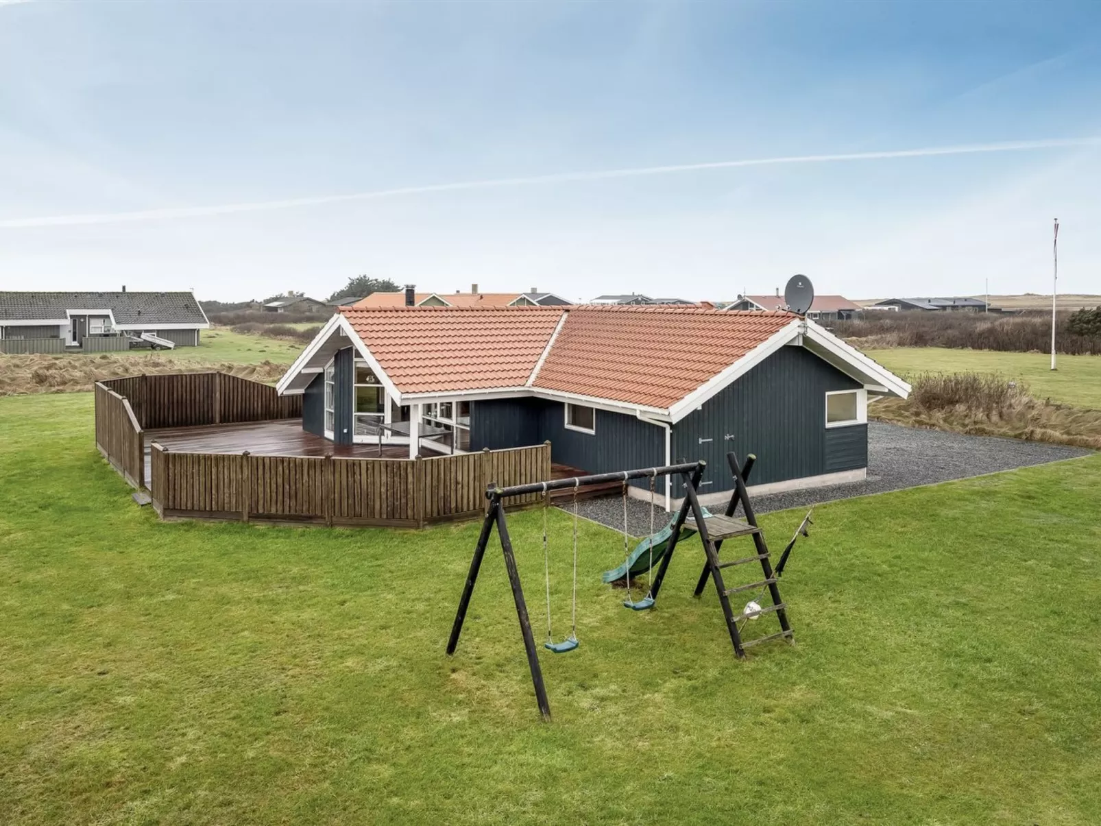 "Kiran" - 200m from the sea