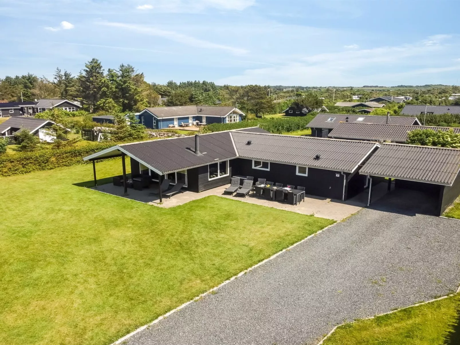 "Susan" - 600m from the sea