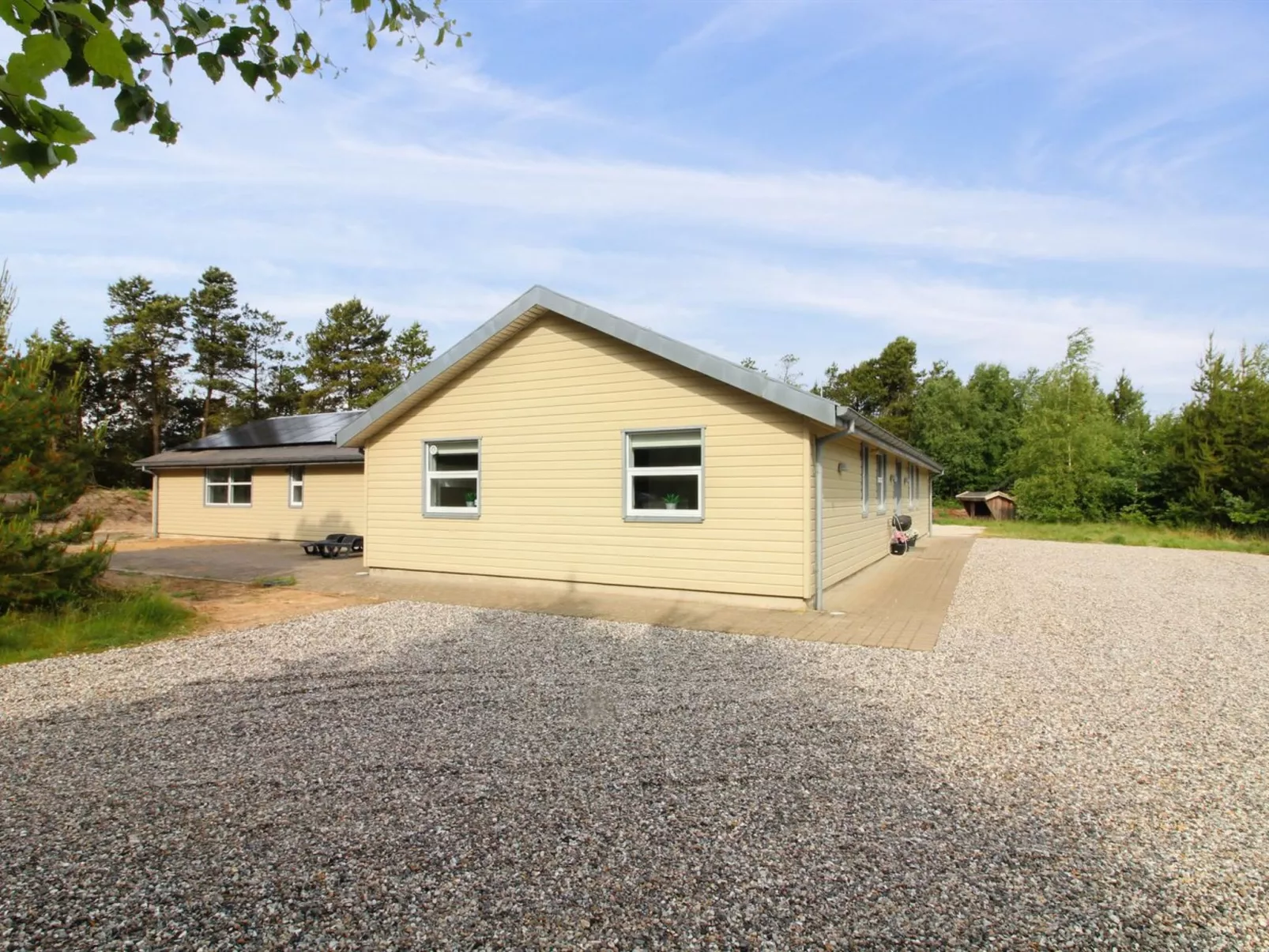 "Nael" - 1.6km from the sea