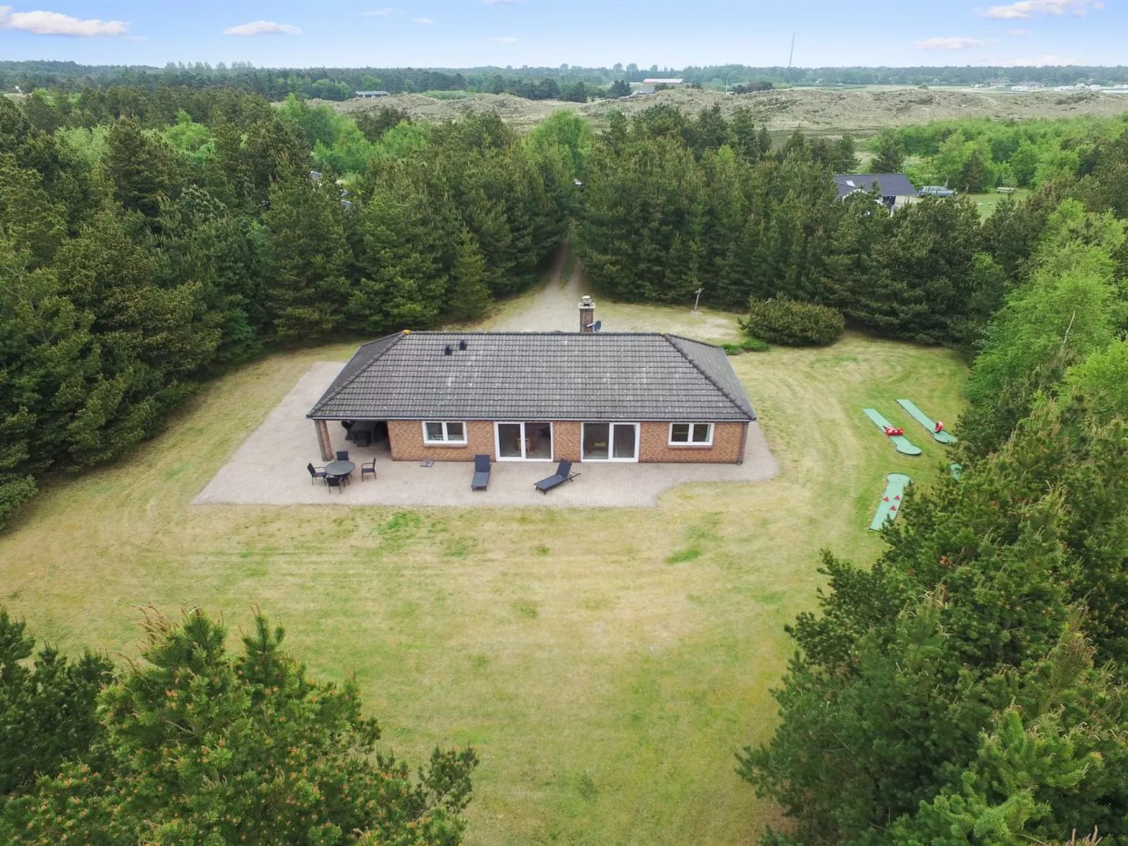 "Arletty" - 1km from the sea