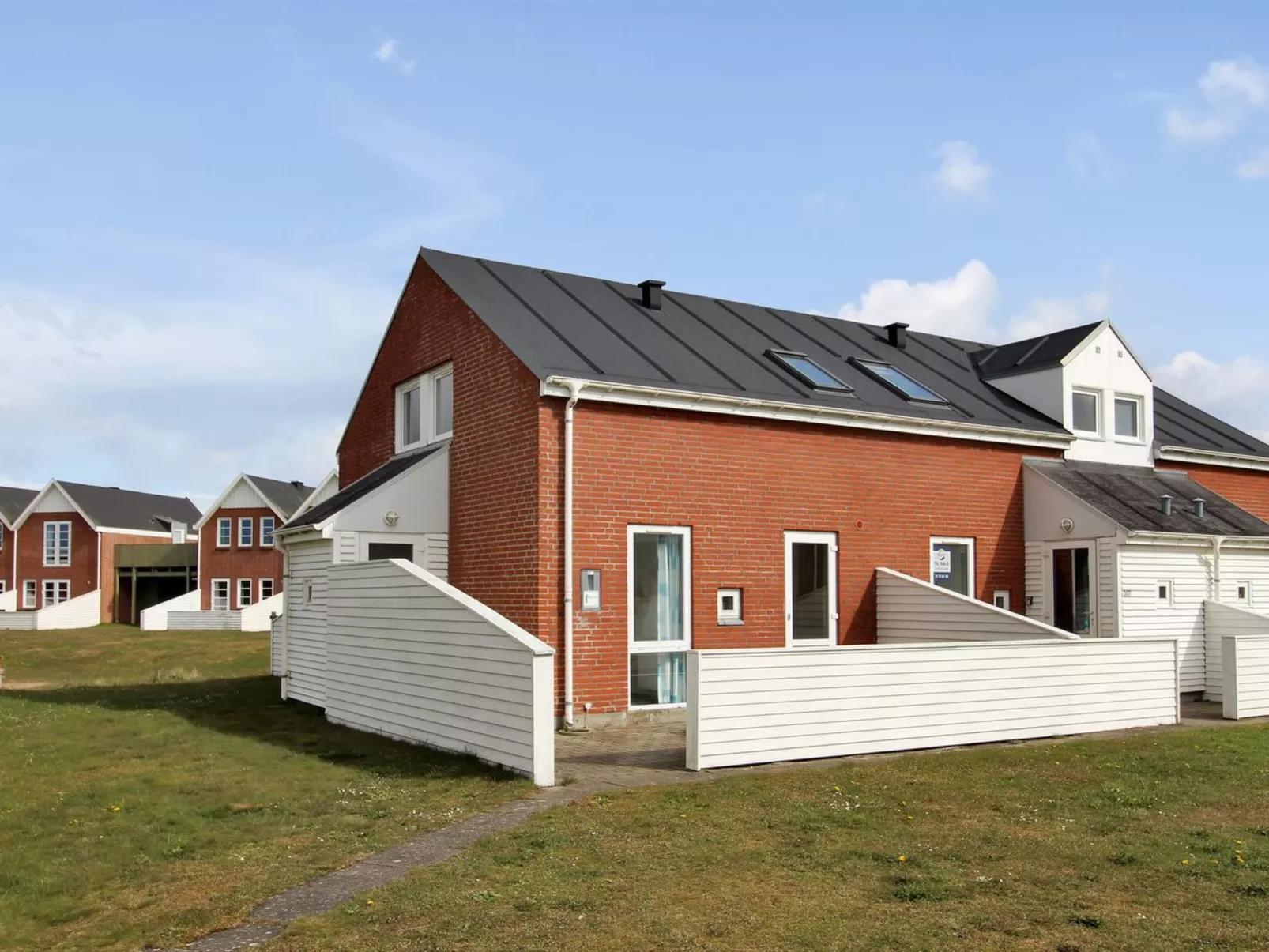 "Mildred" - 2.3km from the sea