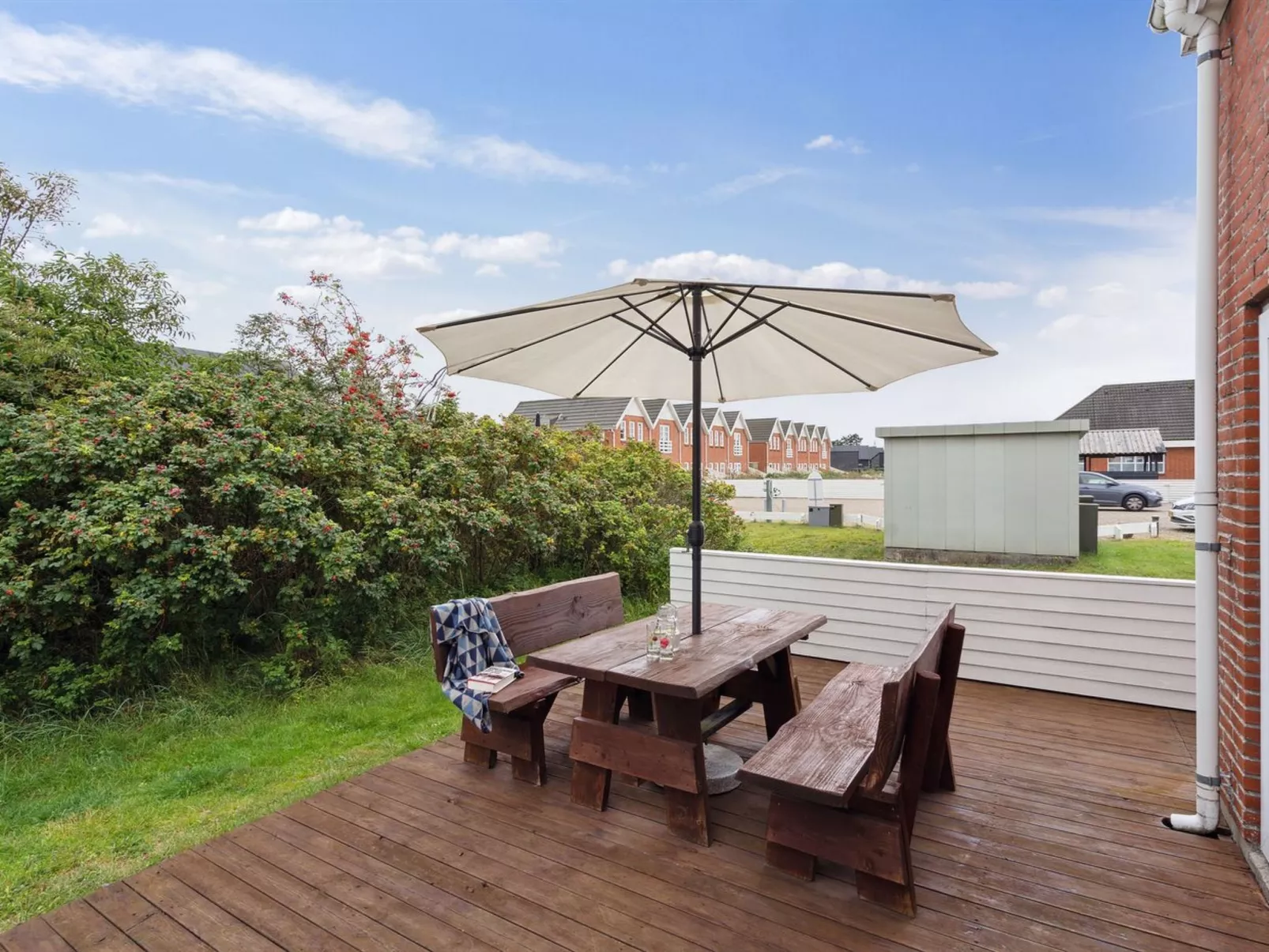 "Edly" - 2.3km from the sea