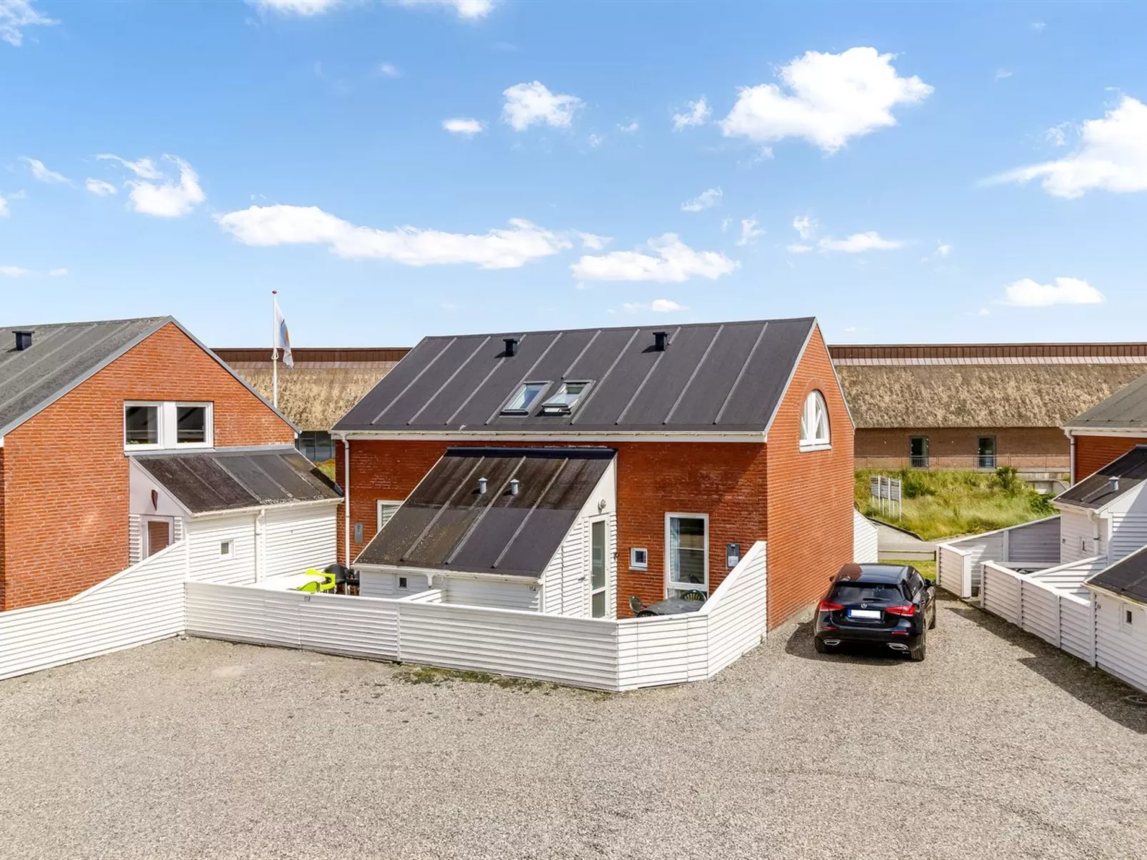 "Nils" - 2.3km from the sea