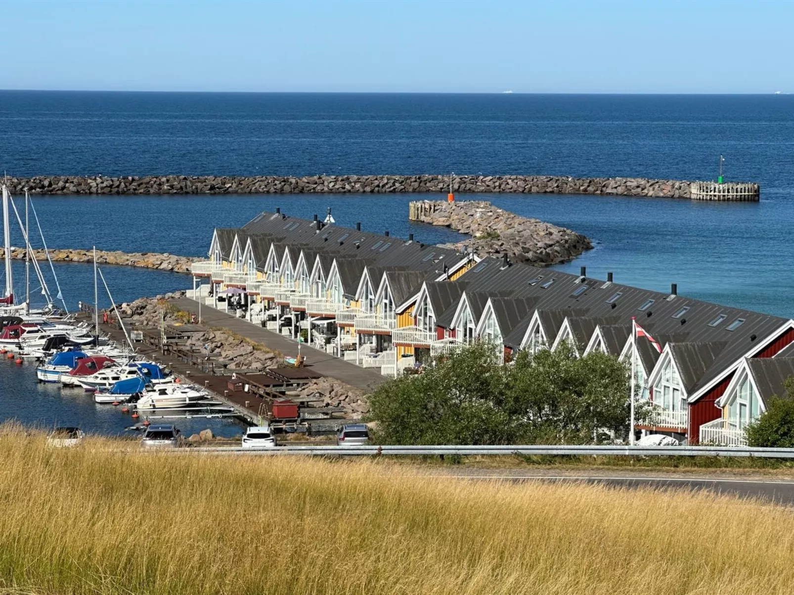 "Otis" - 10m from the sea