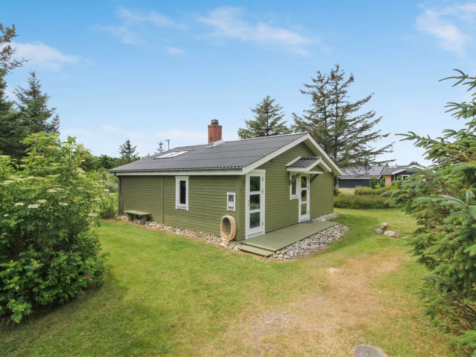 "Ele" - 900m from the sea