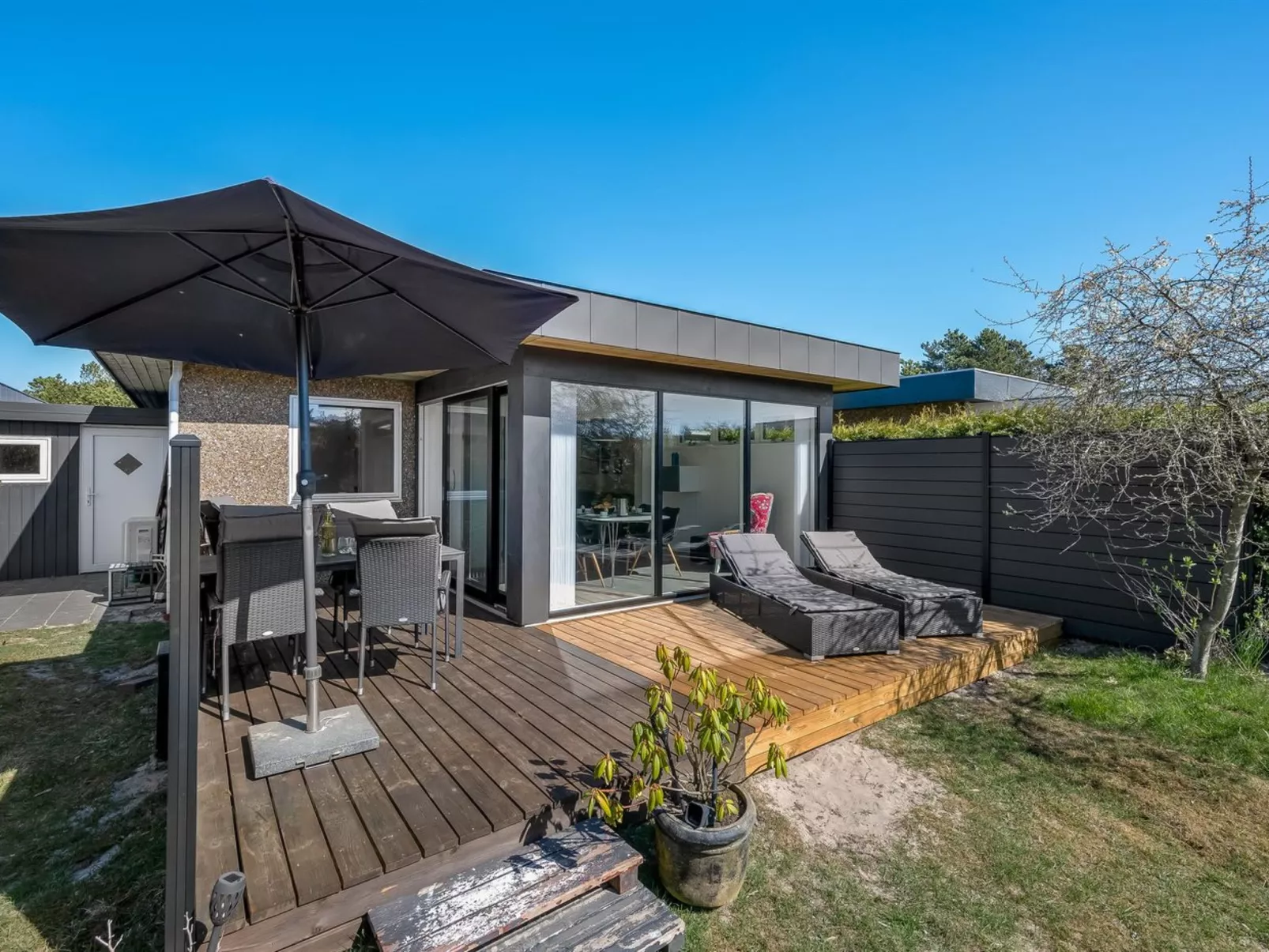 "Clemence" - 900m from the sea