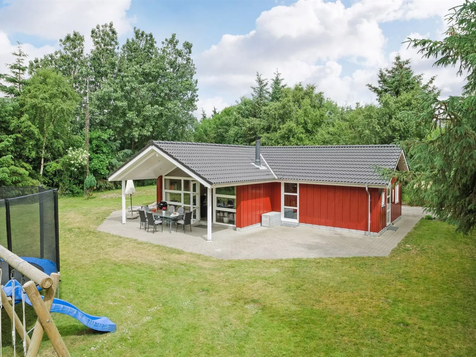 "Gundel" - 400m from the sea