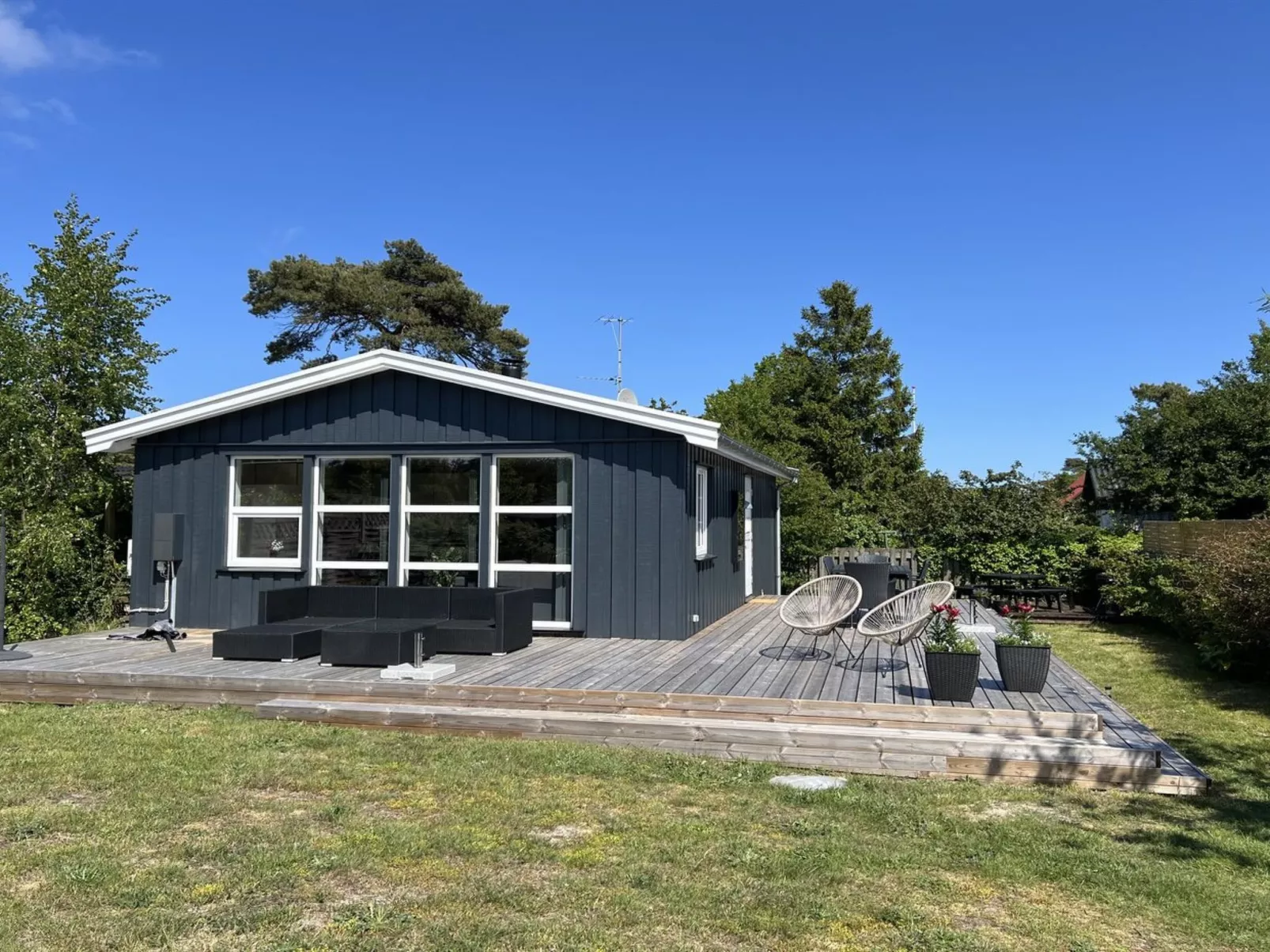 "Algeth" - 350m from the sea