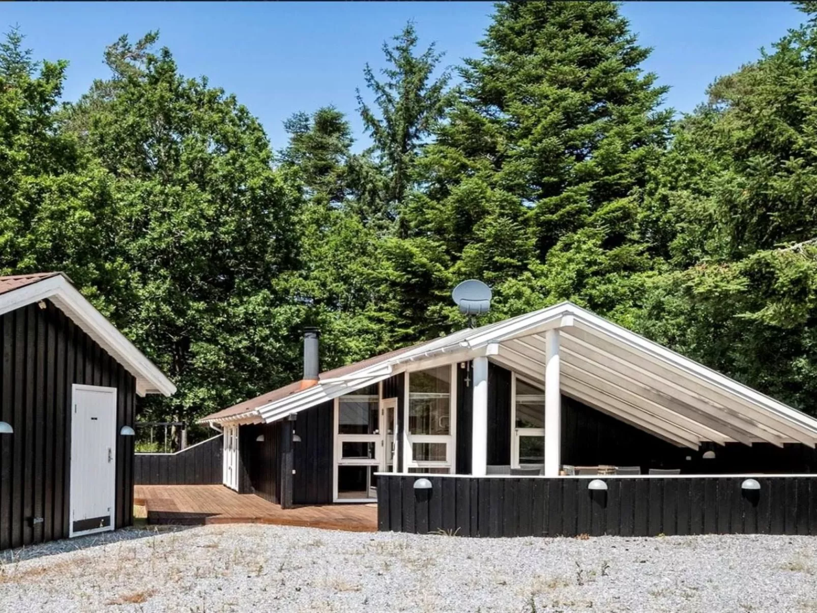 "Berenice" - 250m from the sea