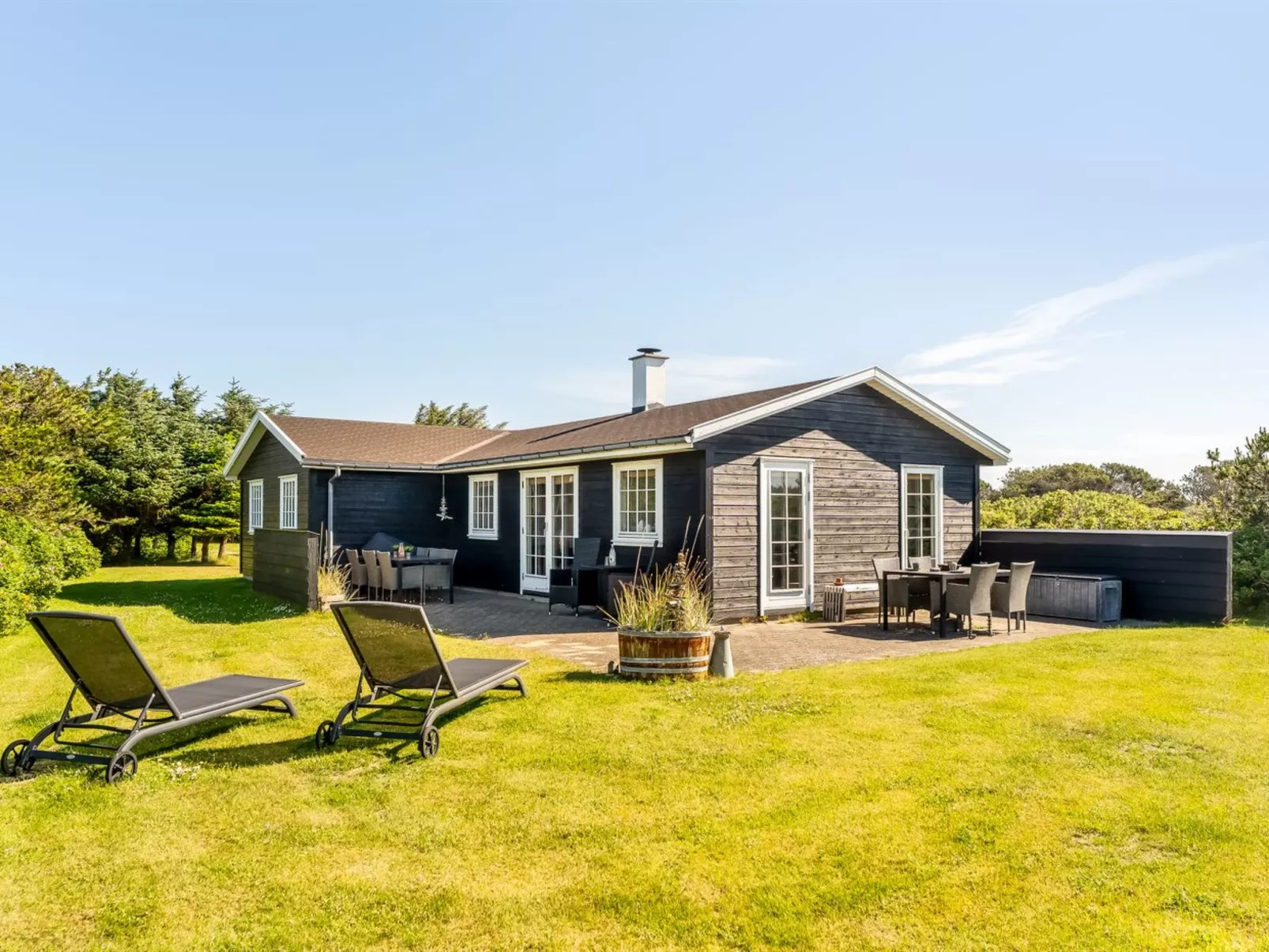 "Mata" - 700m from the sea