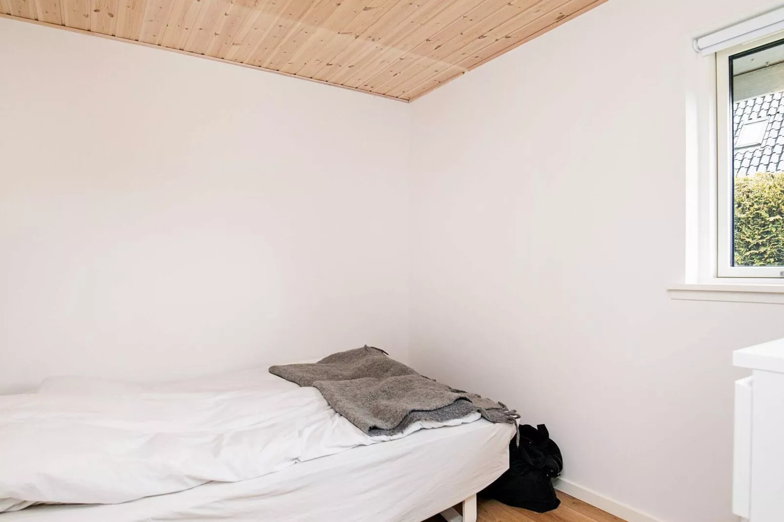 Modern vakantiehuis in Otterup met houtkachel-Binnen
