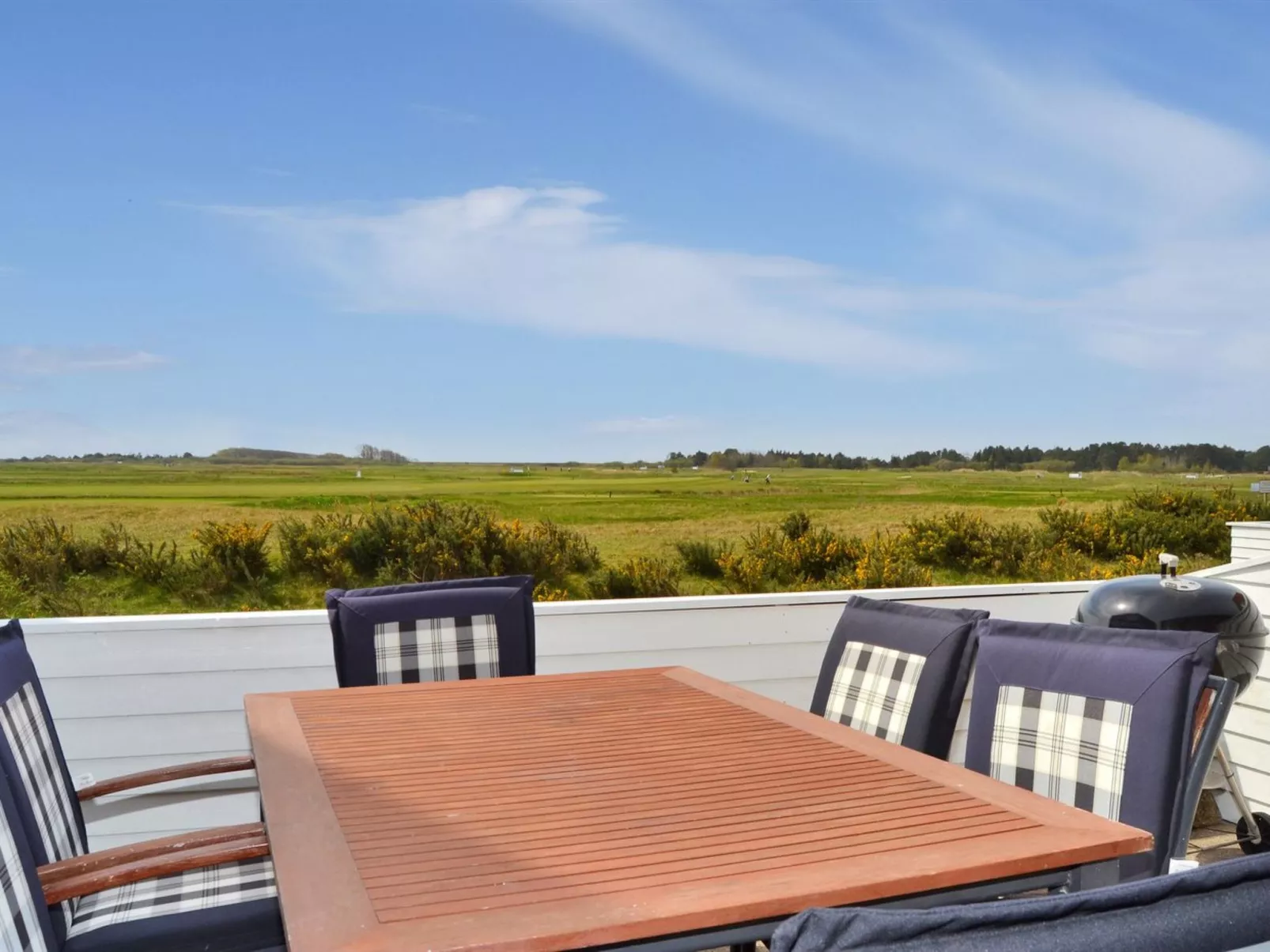 "Arabella" - 2.3km from the sea