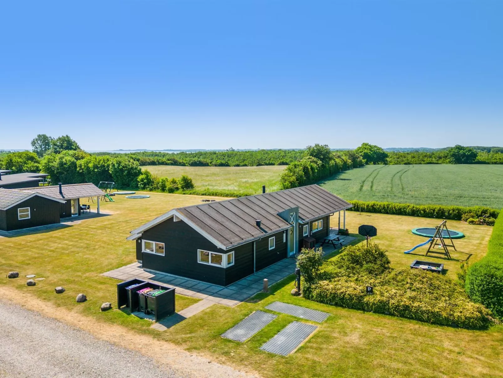 "Iorund" - 550m from the sea