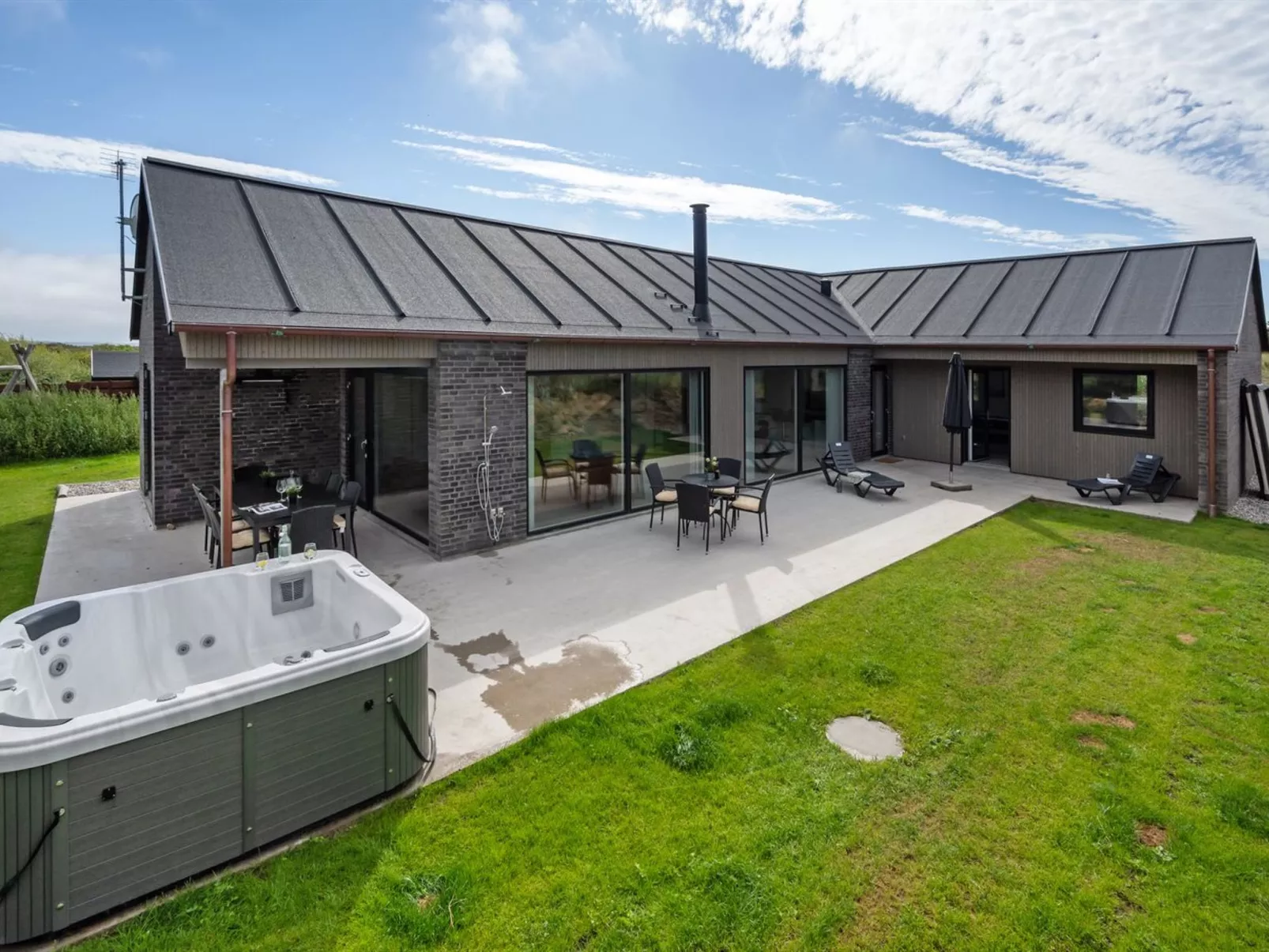 "Pejo" - 950m from the sea