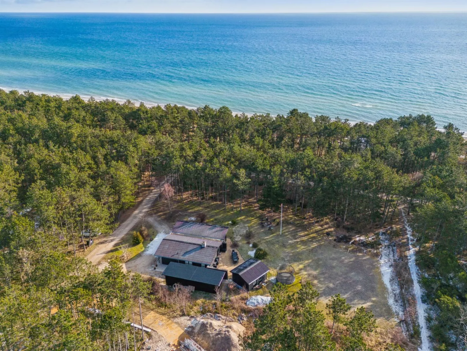 "Keyla" - 50m from the sea