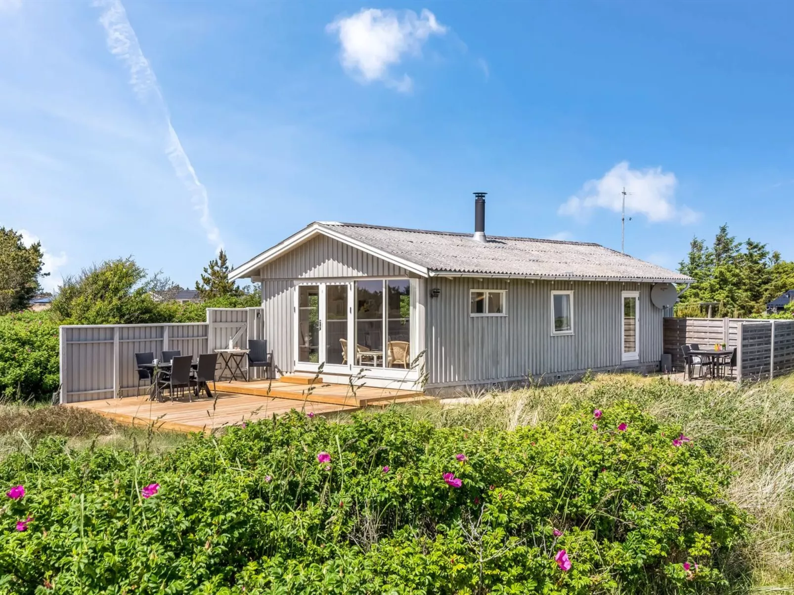 "Tayanita" - 750m from the sea