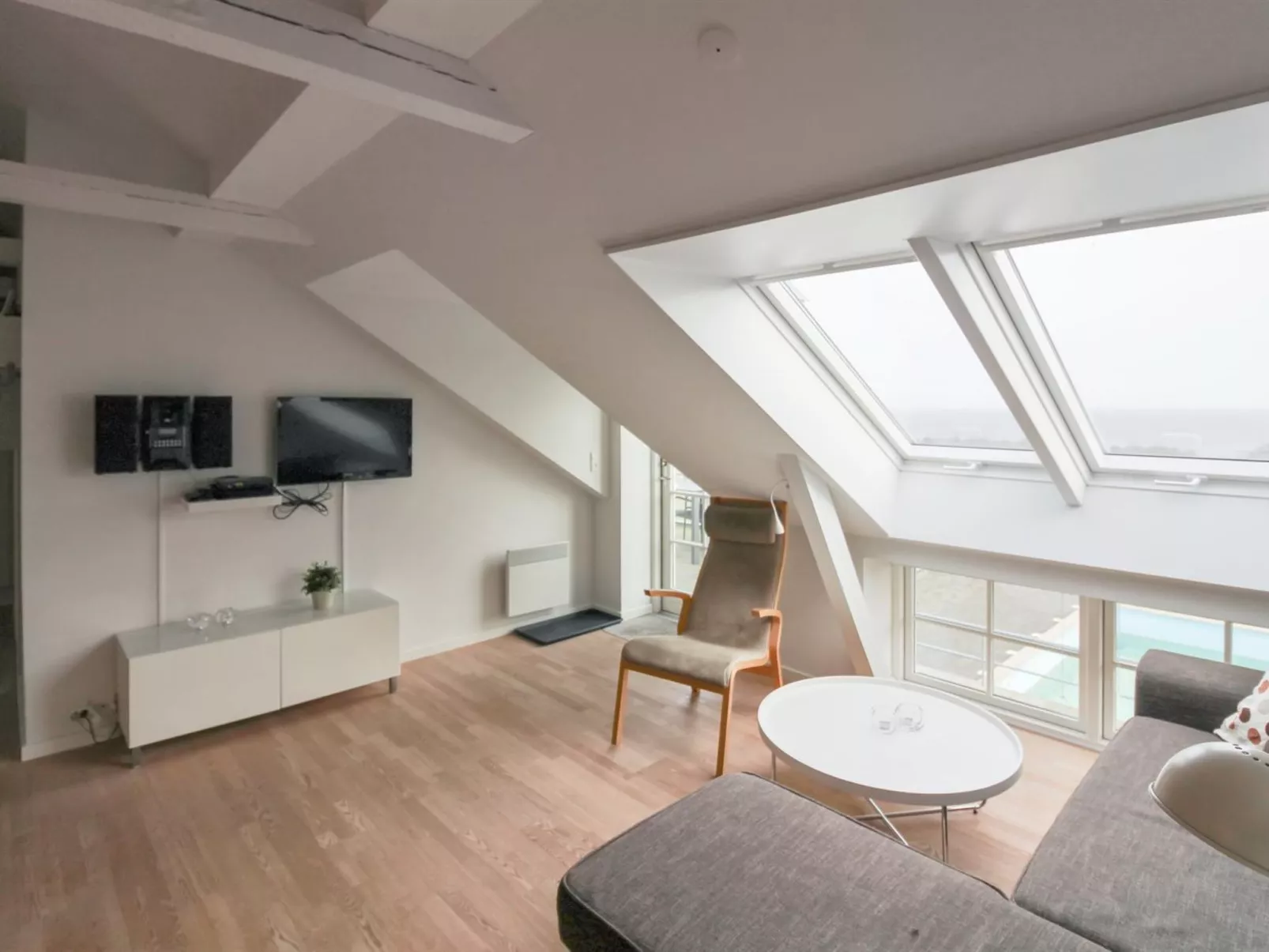 "Hertha" - 500m from the sea