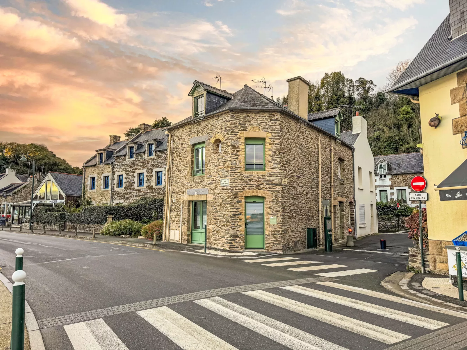 Le point du jour 2-Buiten