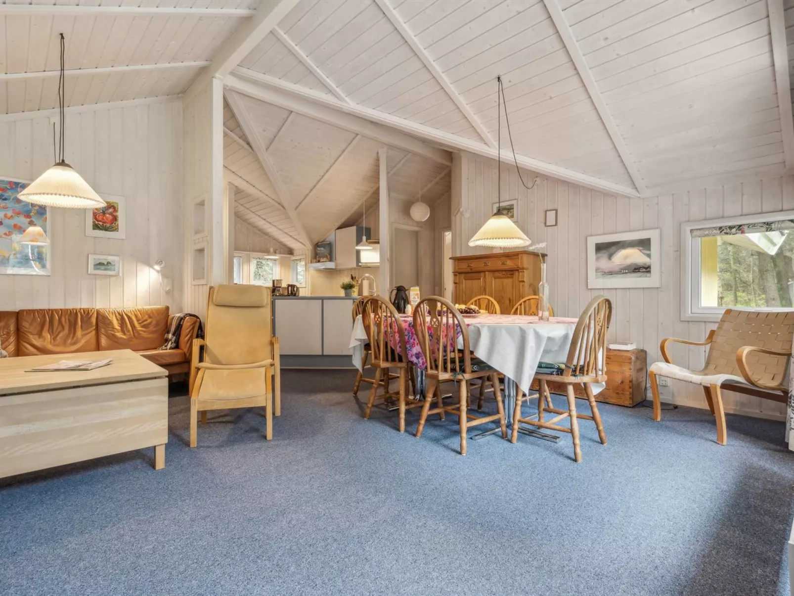 "Alaine" - 850m from the sea