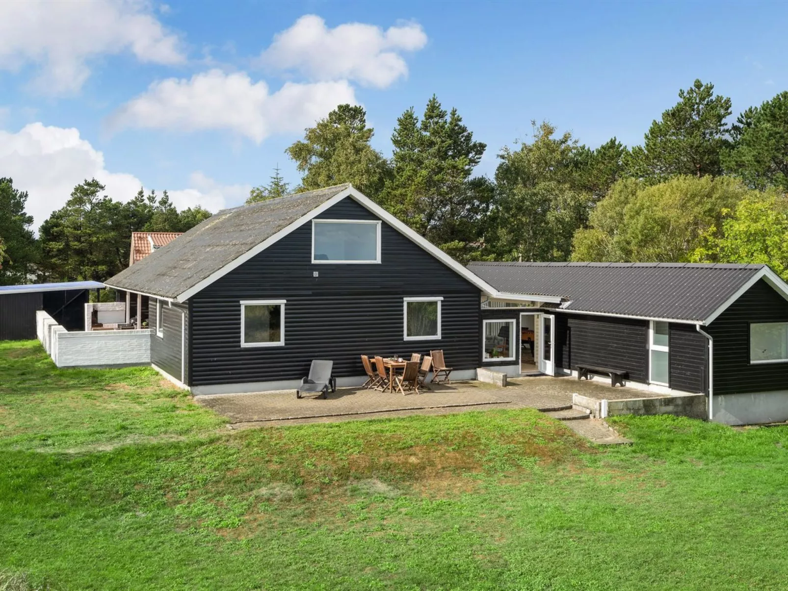 "Toralf" - 3.5km from the sea