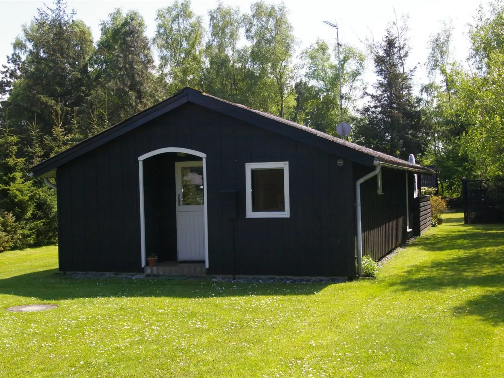 "Gyri" - 800m from the sea