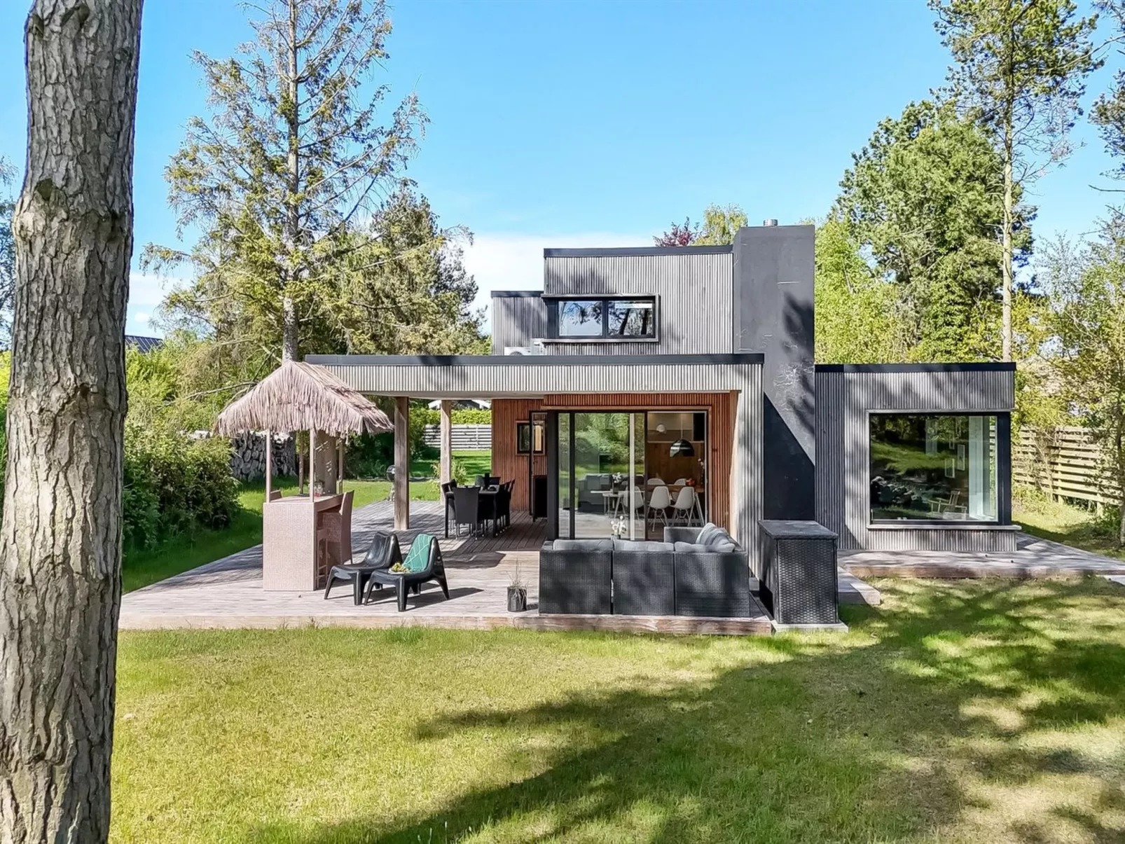 "Sylva" - 150m from the sea