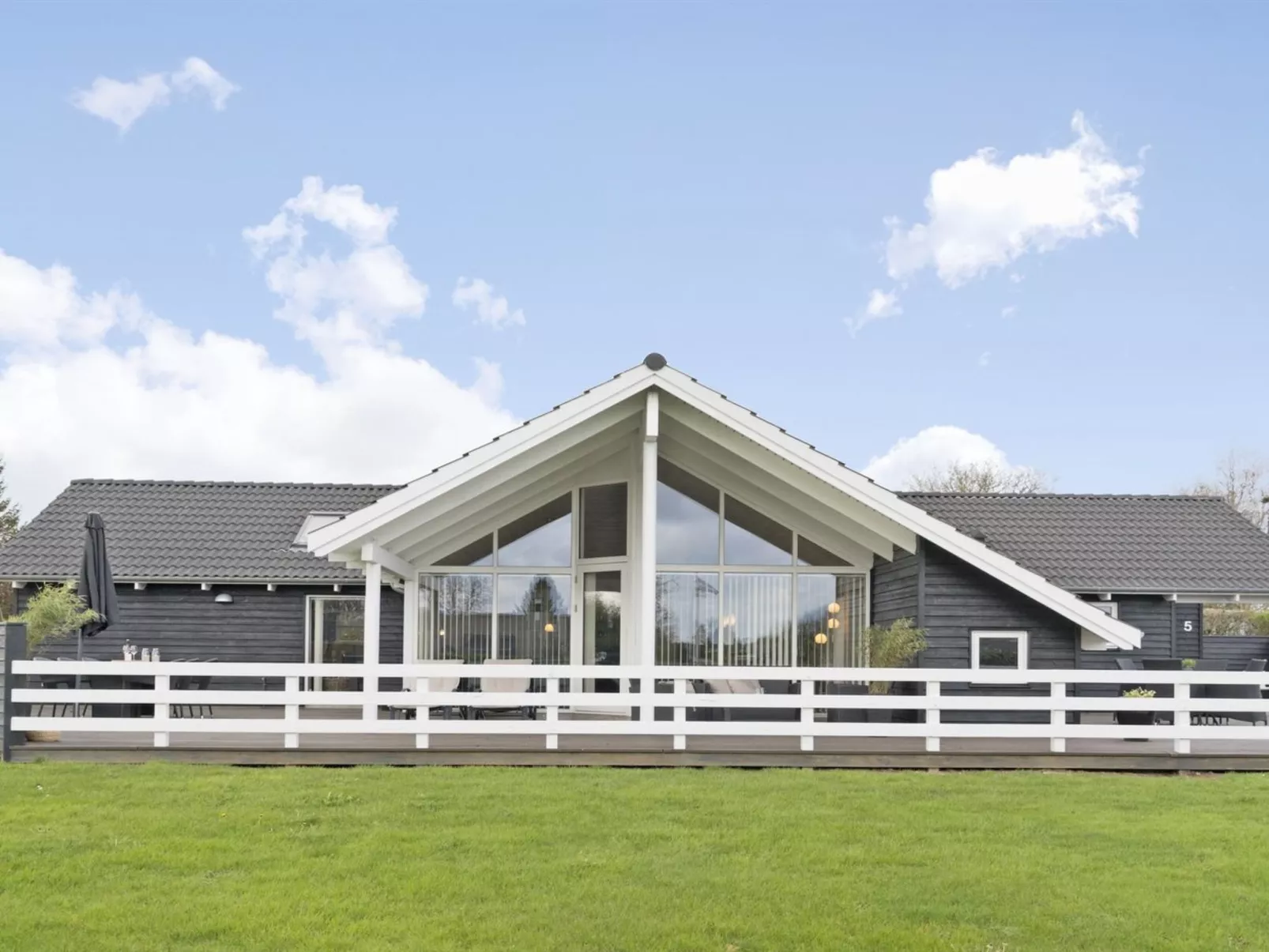 "Hansa" - 900m from the sea