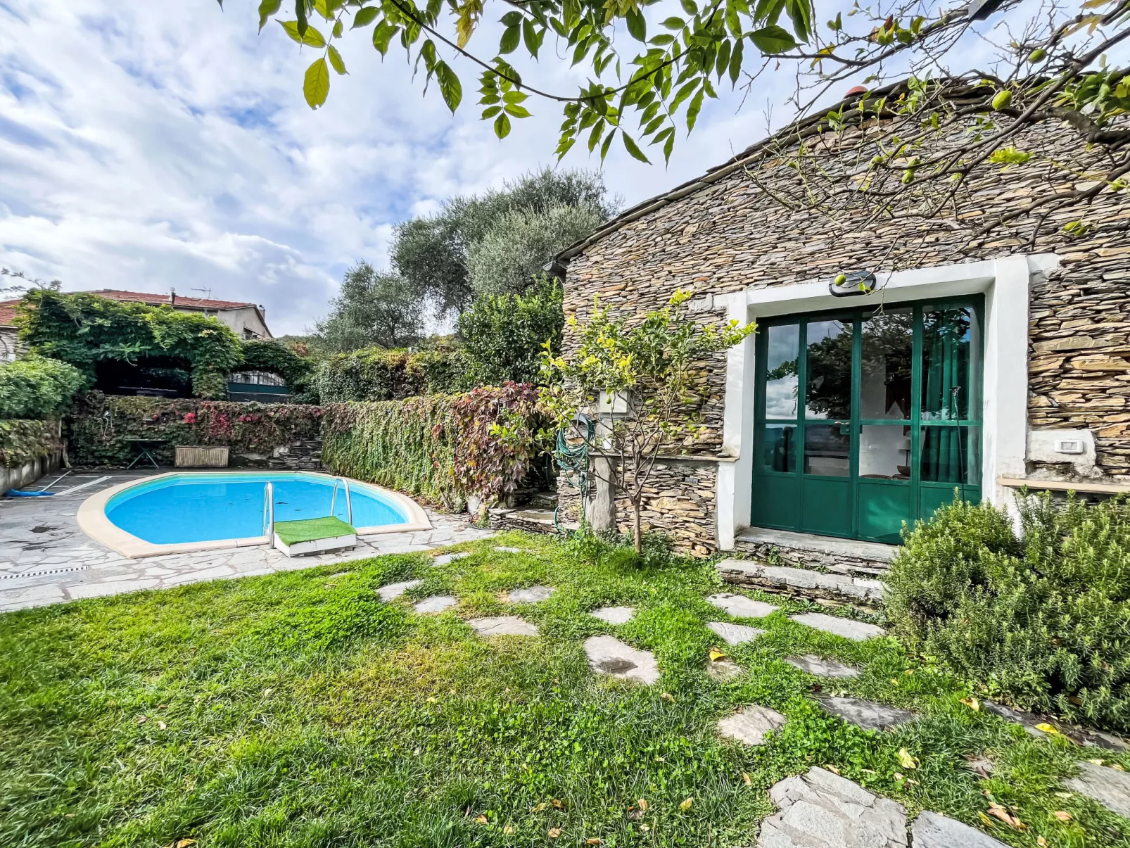 Bellissimi (DOL280)-Buiten