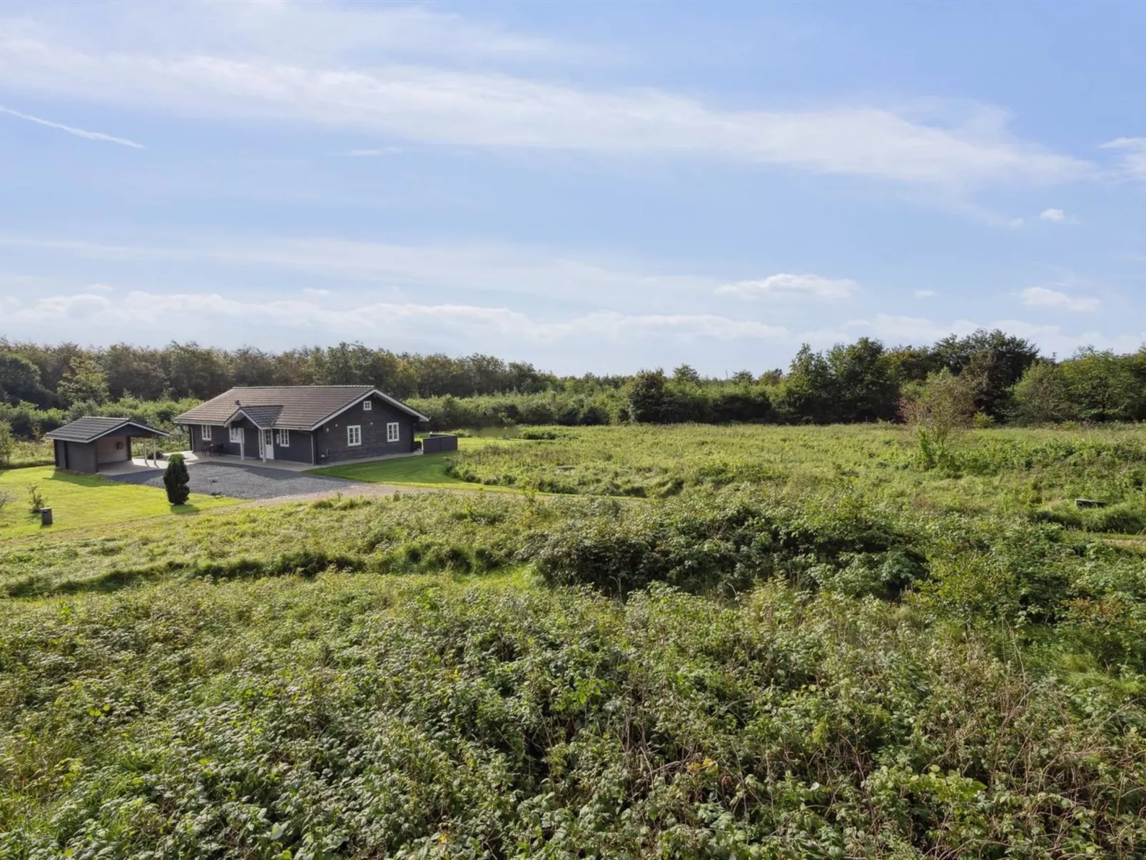 "Quanna" - 30km from the sea