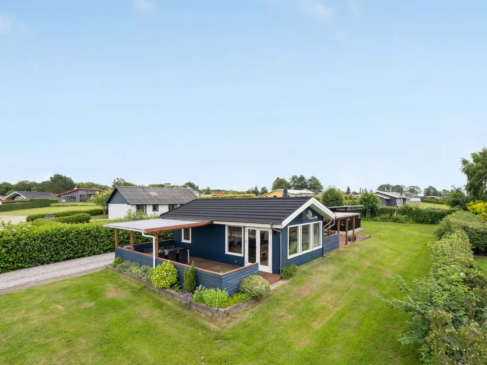 "Roar" - 500m from the sea