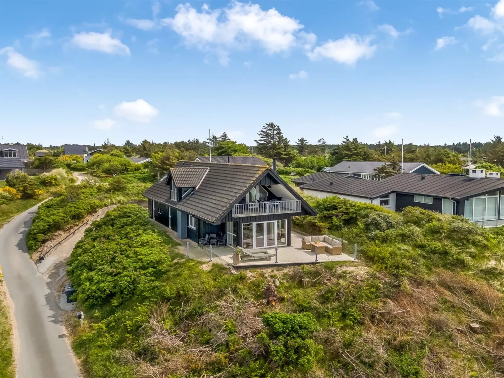 "Skamhals" - 700m from the sea