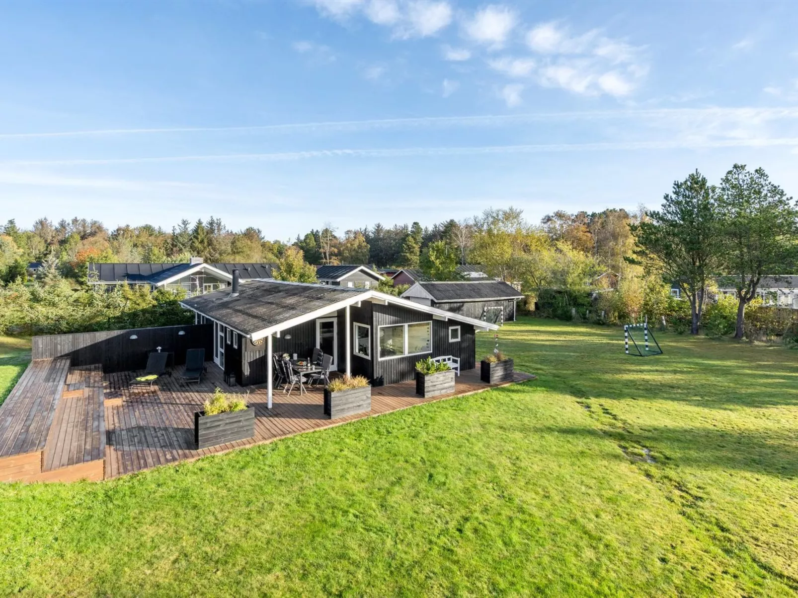 "Rosmarie" - 600m from the sea