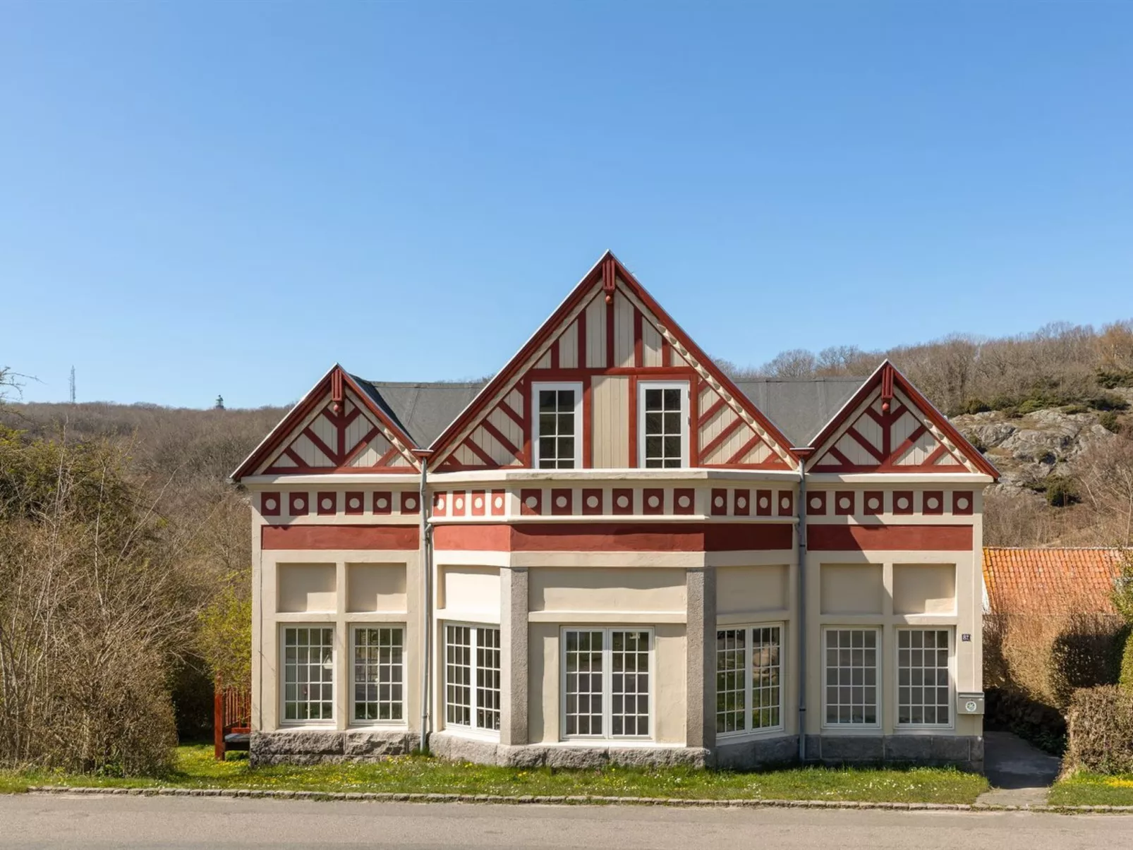 "Anina" - 400m from the sea