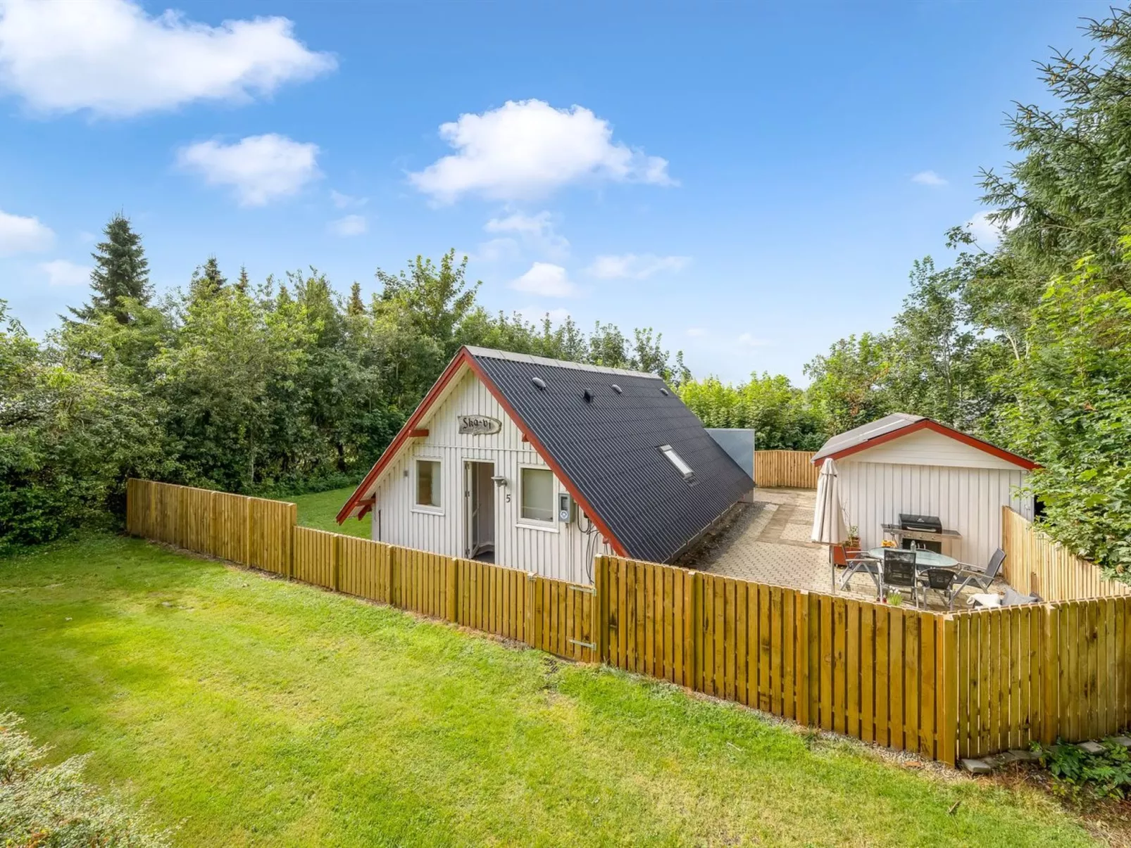 "Dorthe" - 300m to the fjord