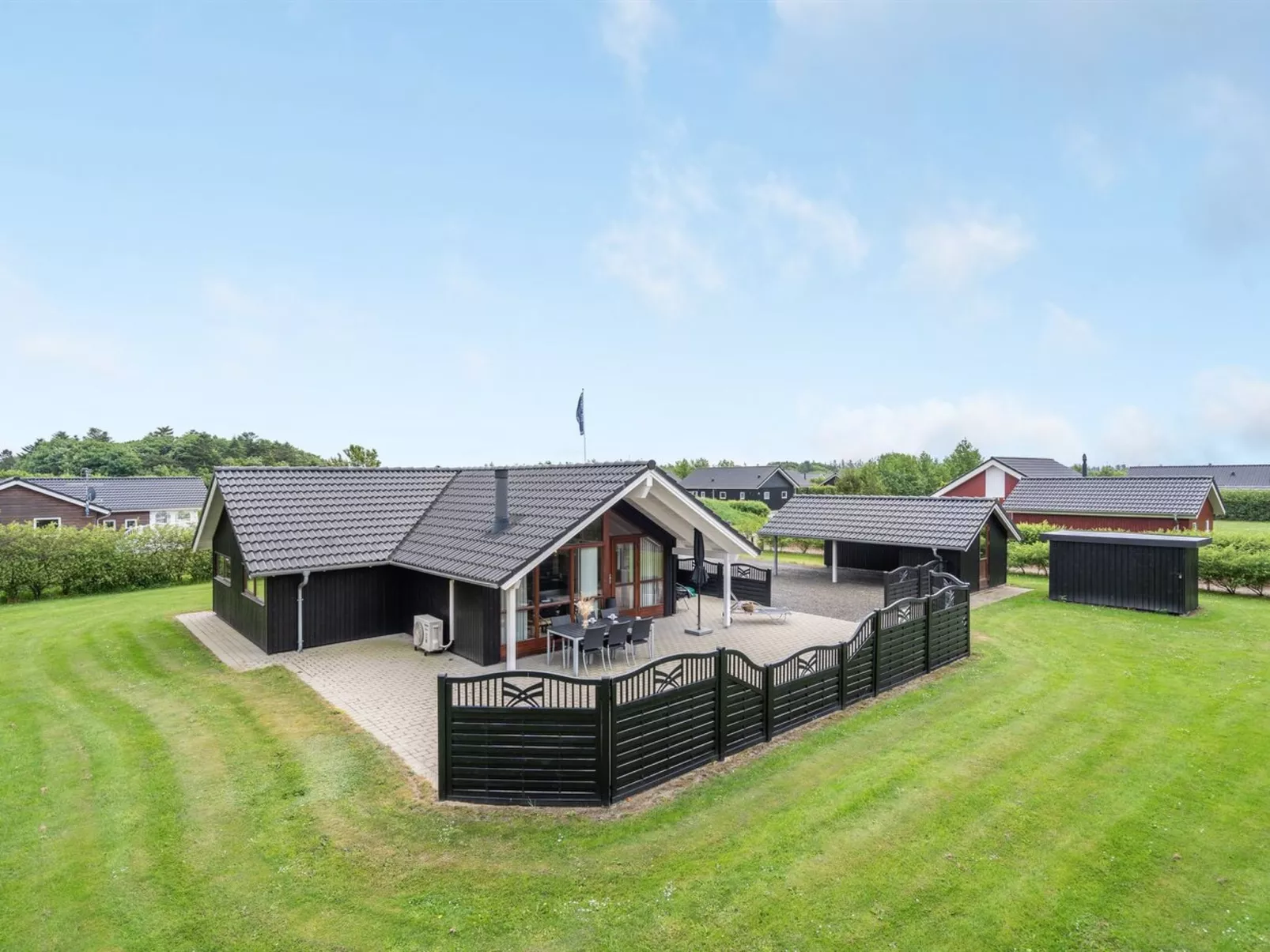 "Chermeine" - 1.2km to the fjord