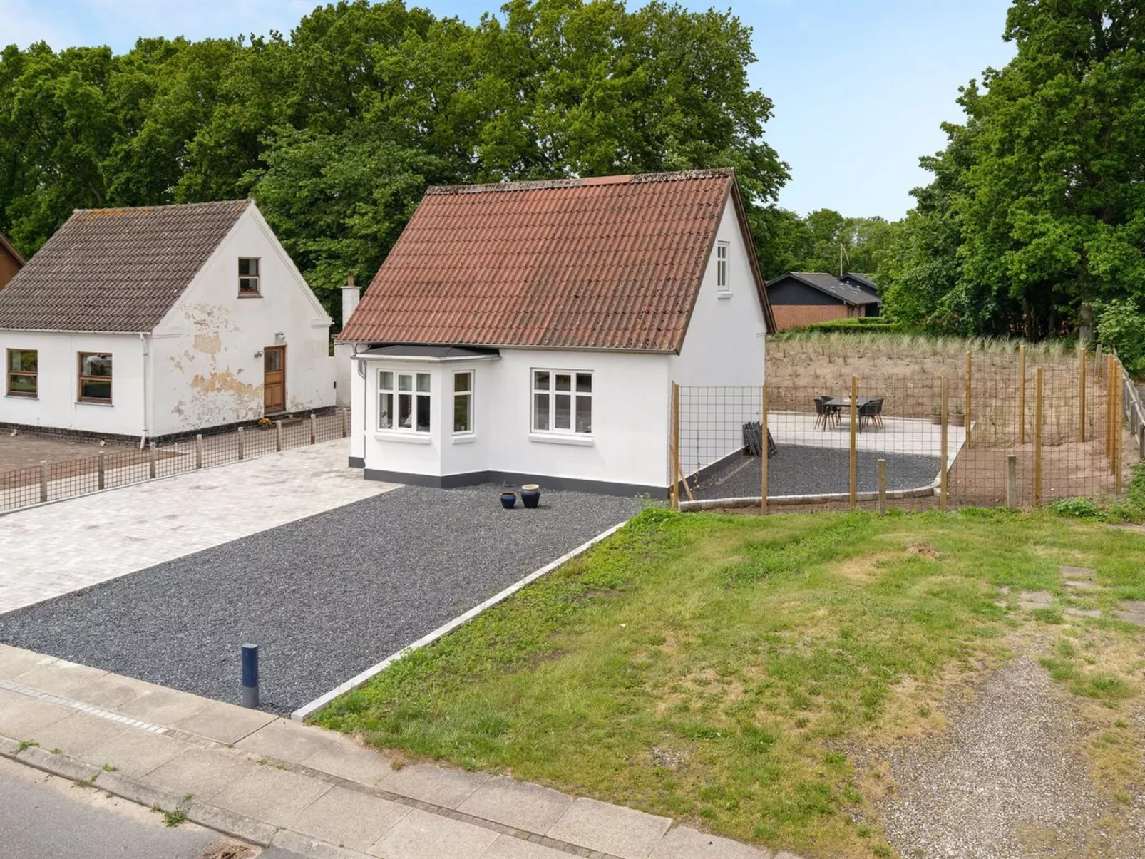 "Neno" - 2.2km from the sea