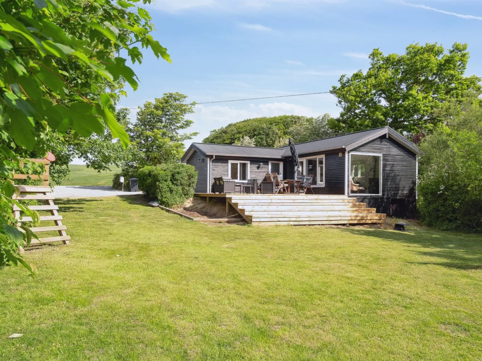 "Bjerne" - 250m to the fjord