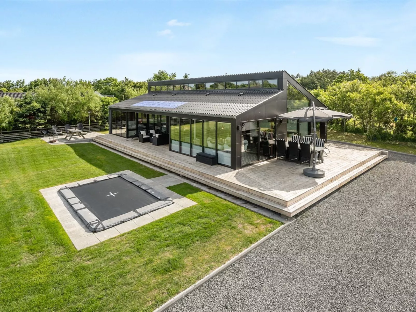 "Emilie" - 250m to the fjord