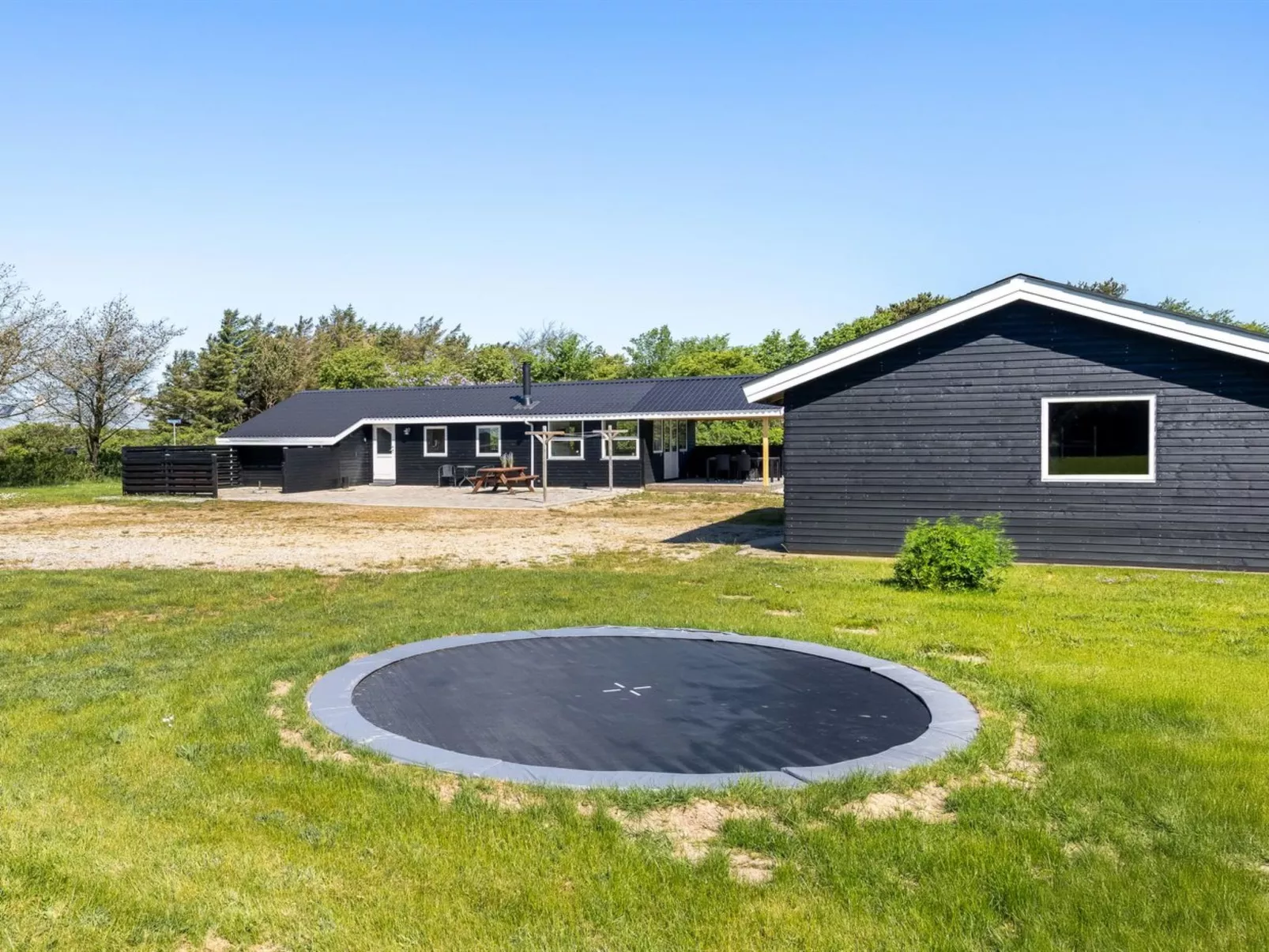 "Thorsten" - 500m from the sea