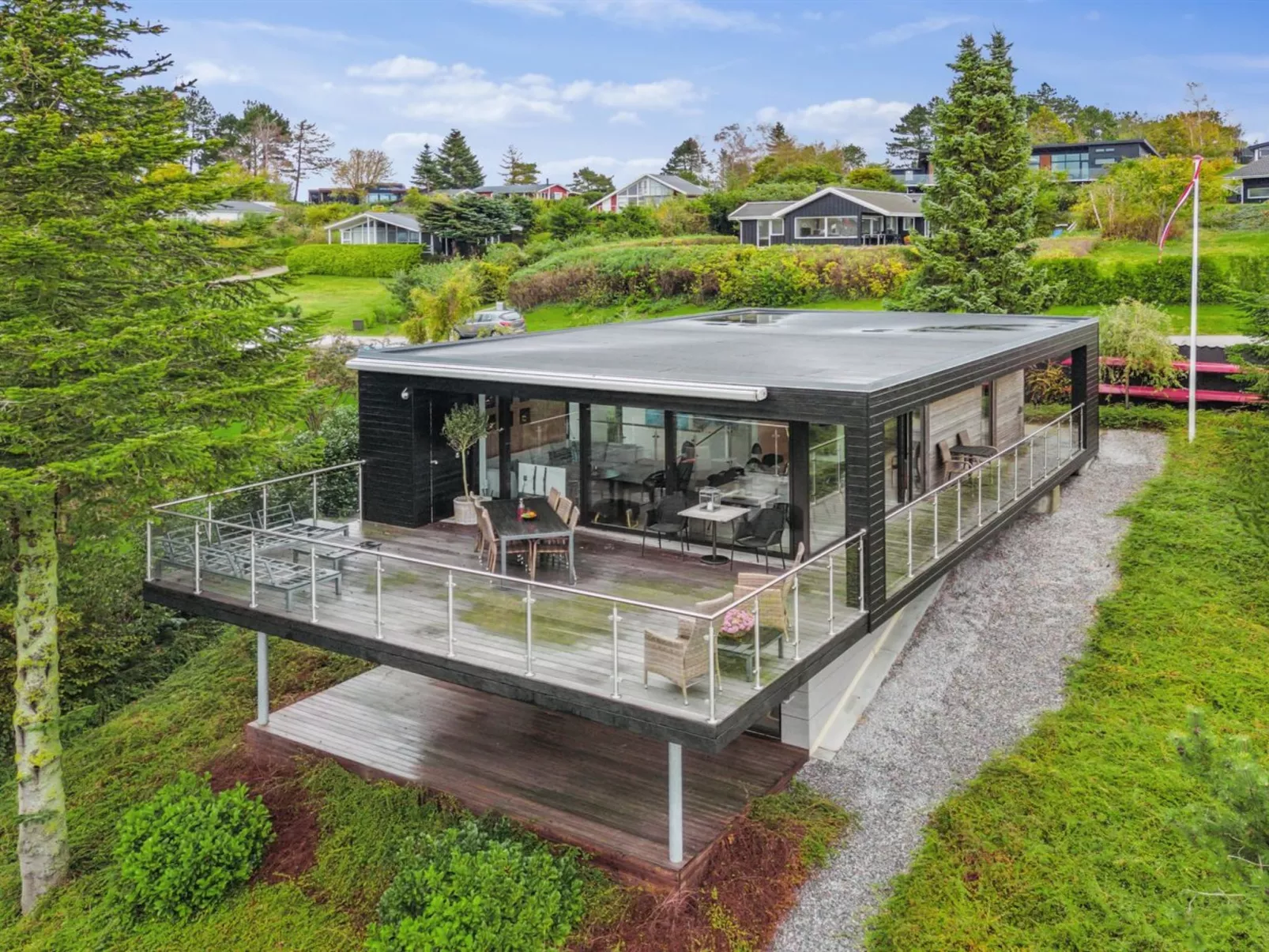 "Iarund" - 600m from the sea