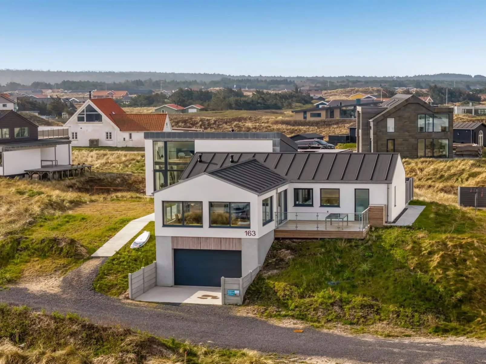 "Unge" - 75m from the sea