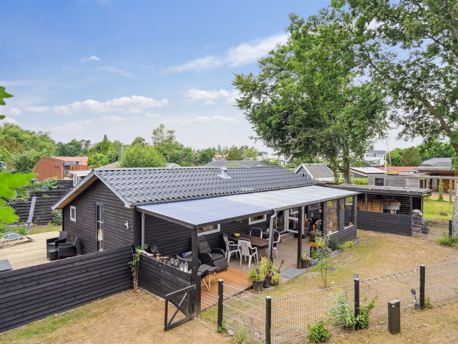 "Tjarven" - 300m from the sea