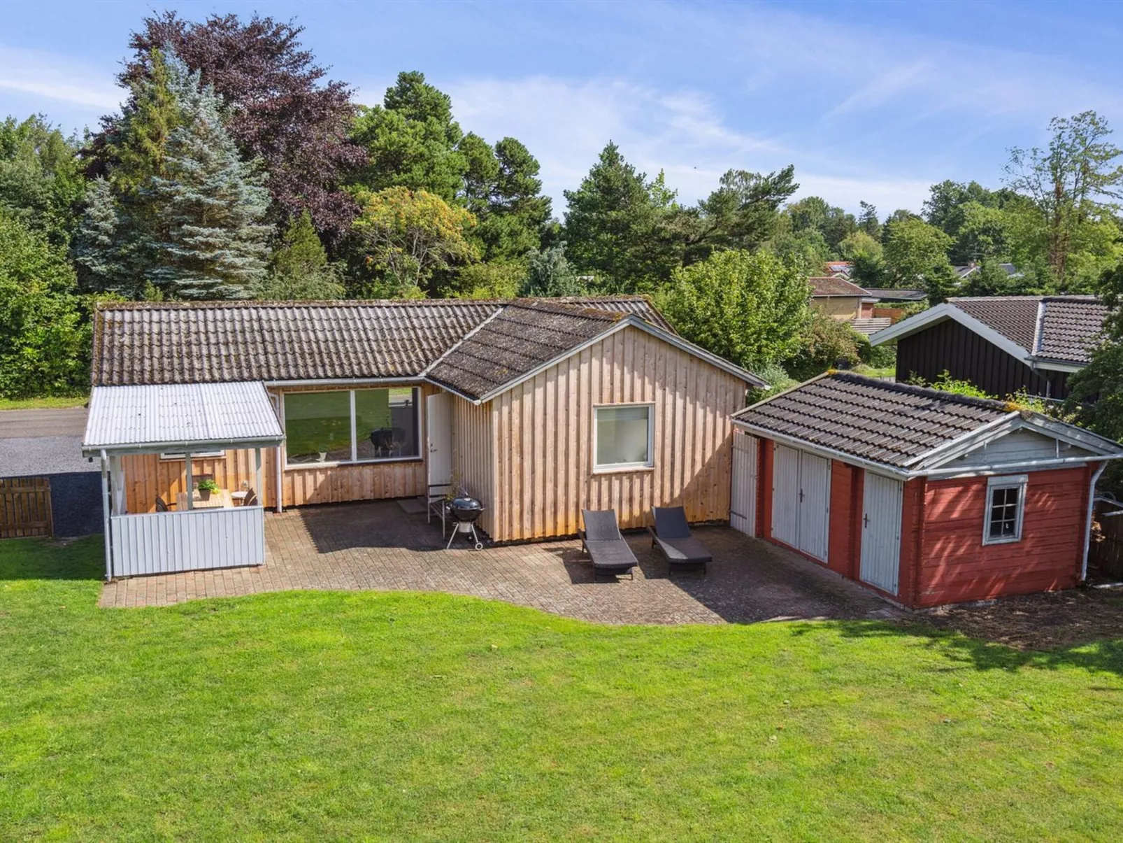 "Henric" - 500m from the sea