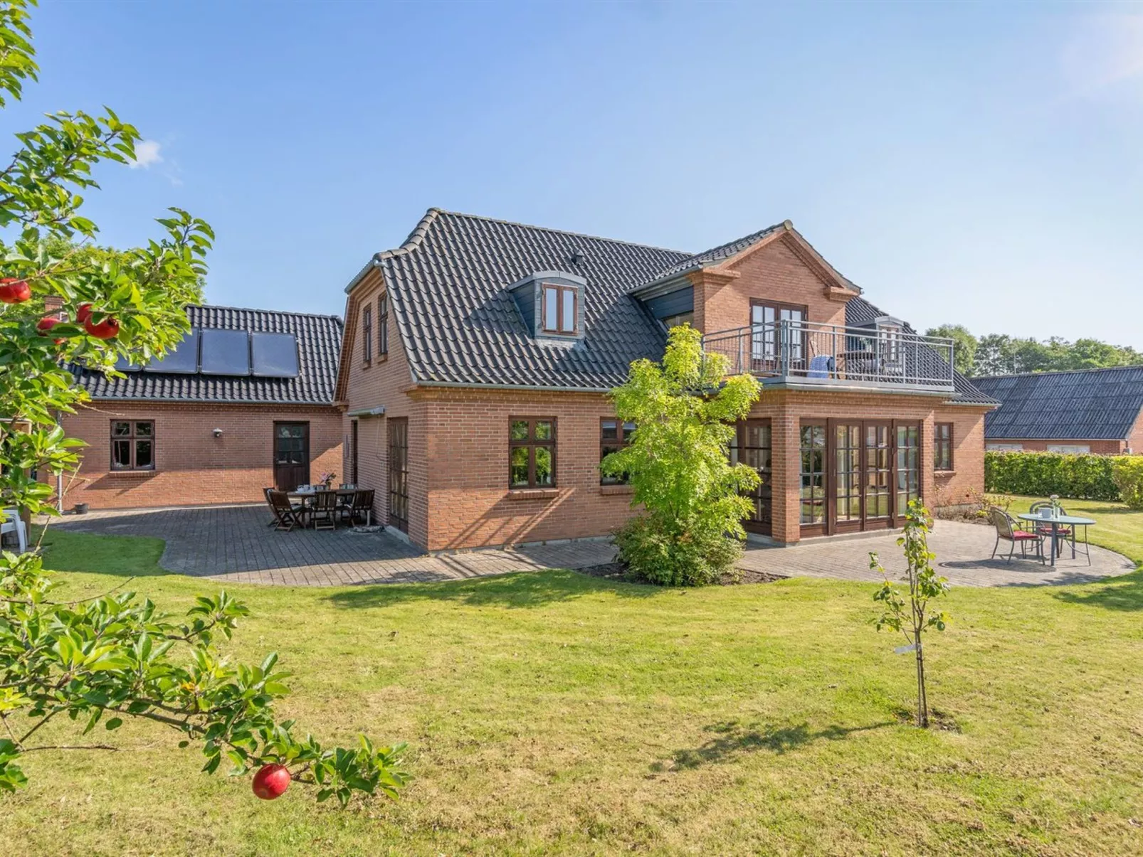 "Iarund" - 500m to the fjord