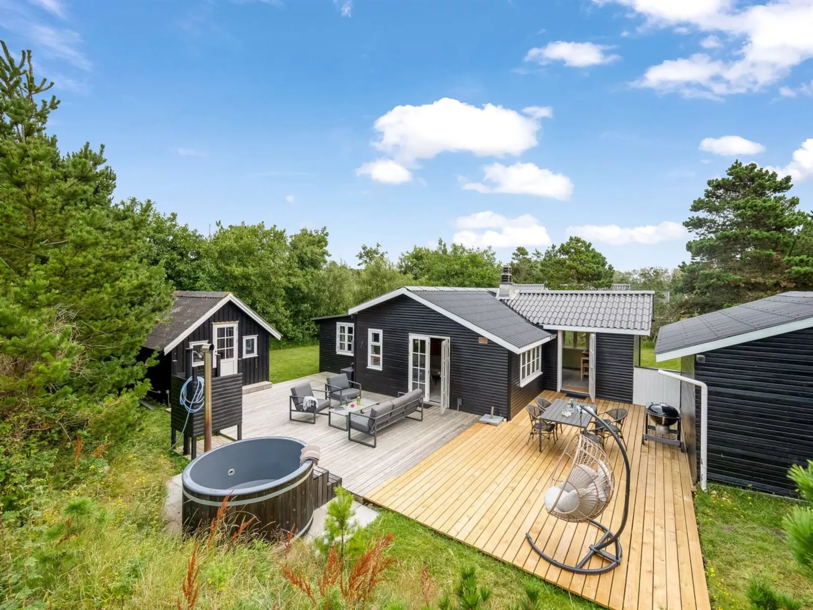 "Ljuba" - 700m from the sea