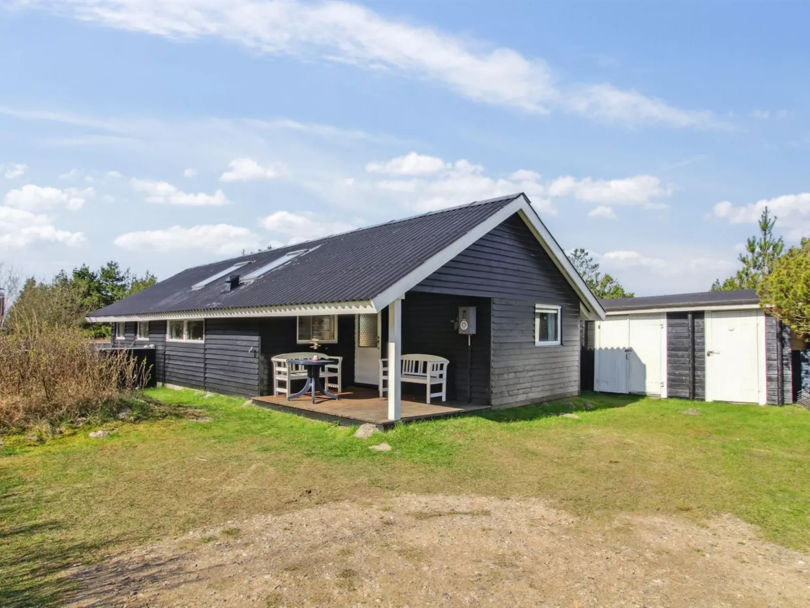 "Elpida" - 2km from the sea